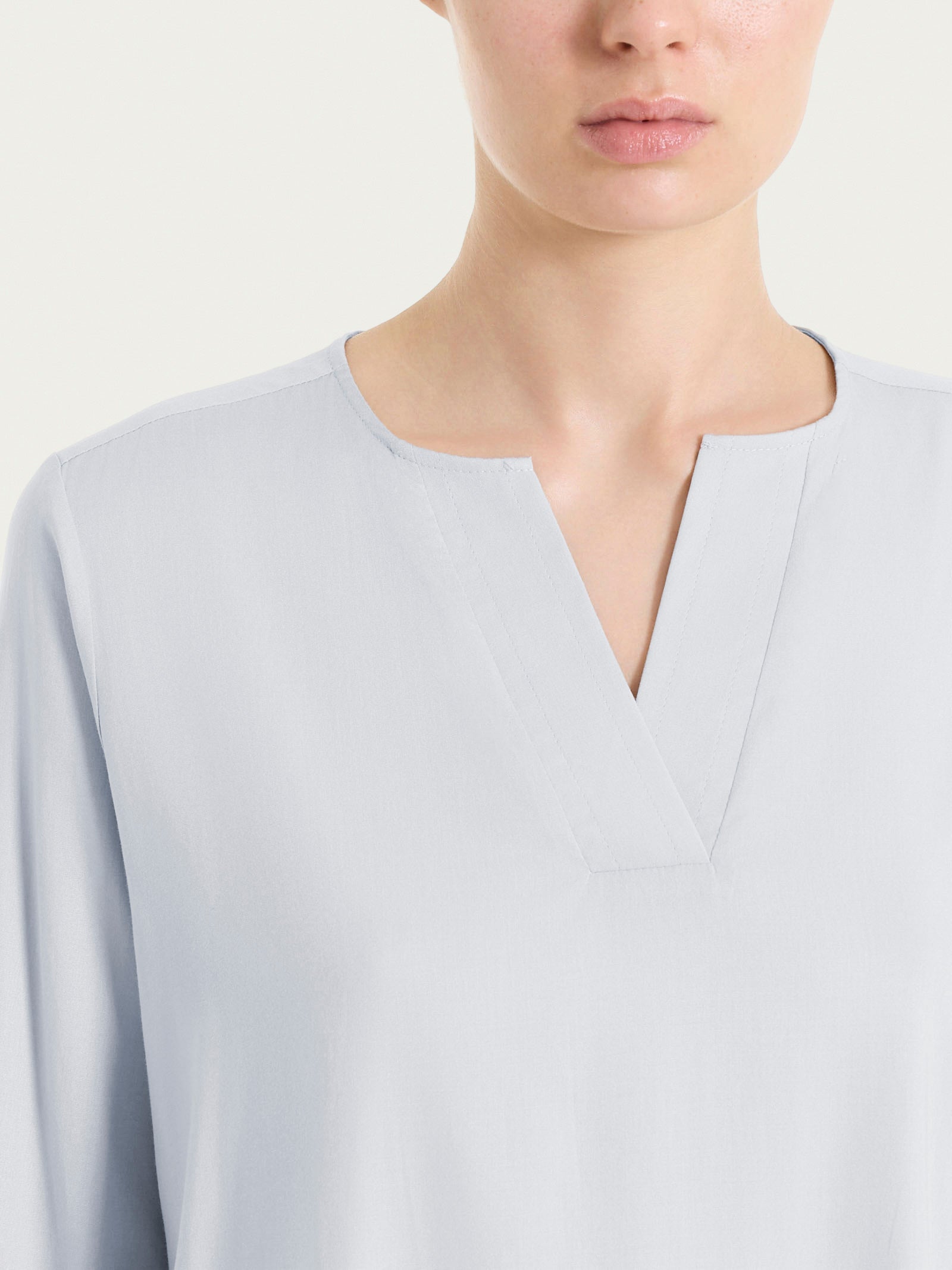 Ragno Blusa scollo a V Voile Stretch Lilac Hint rosa