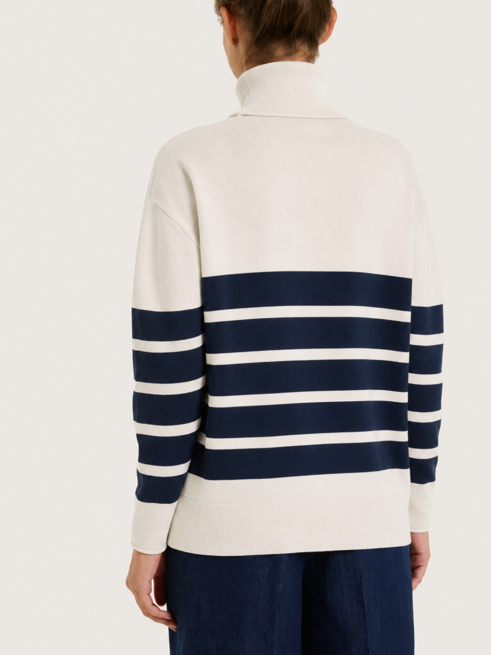 Ragno Four Seasons Dolcevita con righe piazzate maglia avorio