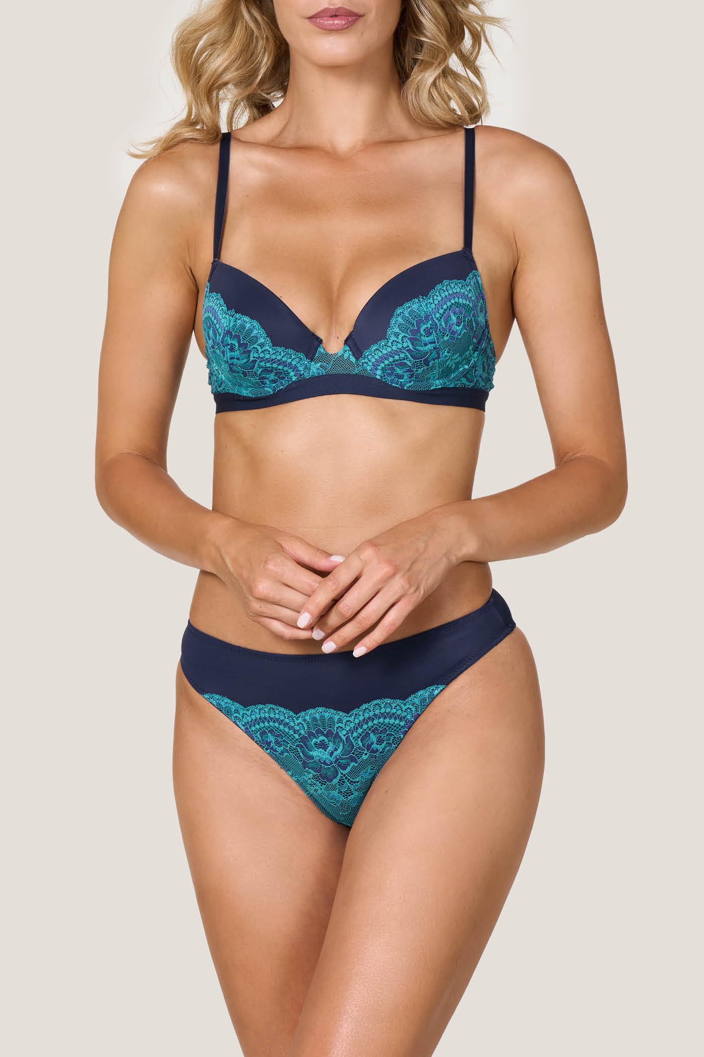 Goldenpoint slip fianco basso lapis microfibra pizzo