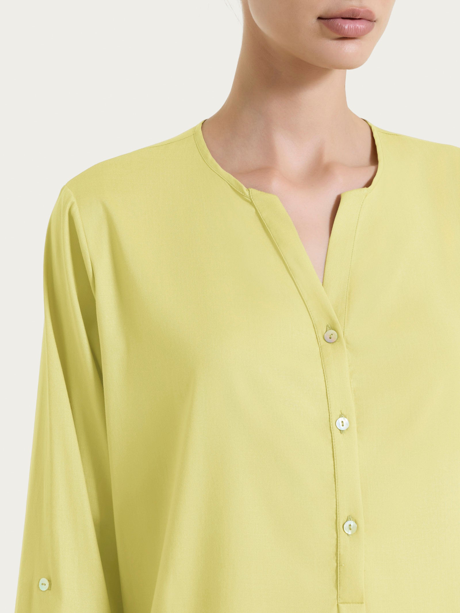 Ragno Voile Stretch blusa serafino Acacia manica lunga