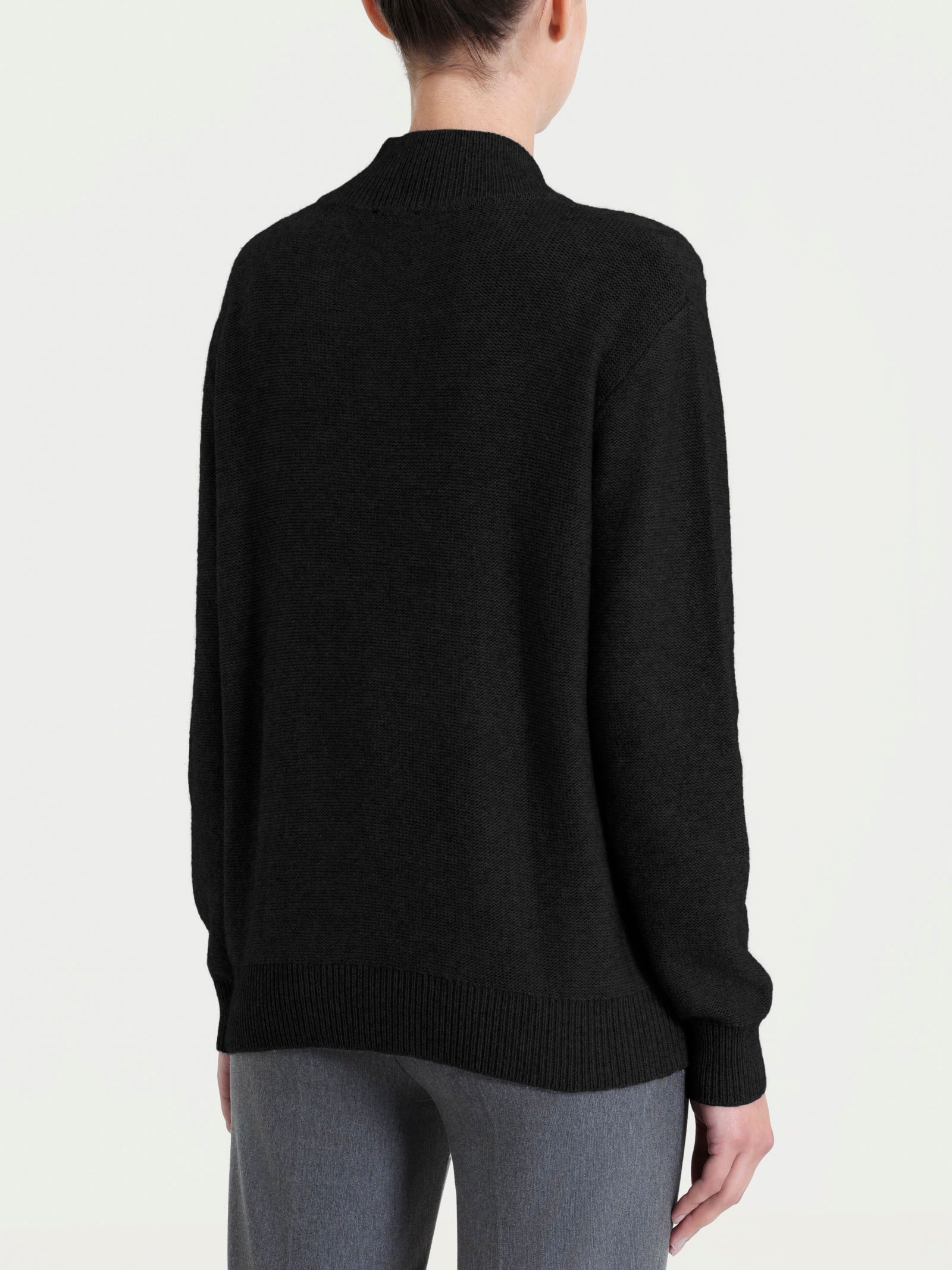 Ragno Natural Soft Maglia Scollo V Trecce Nero