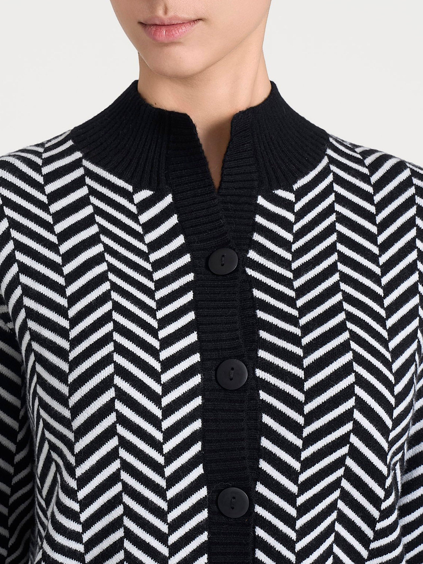 Ragno Super Soft Cardigan Corto Spigato Fant.Nero con Bottoni