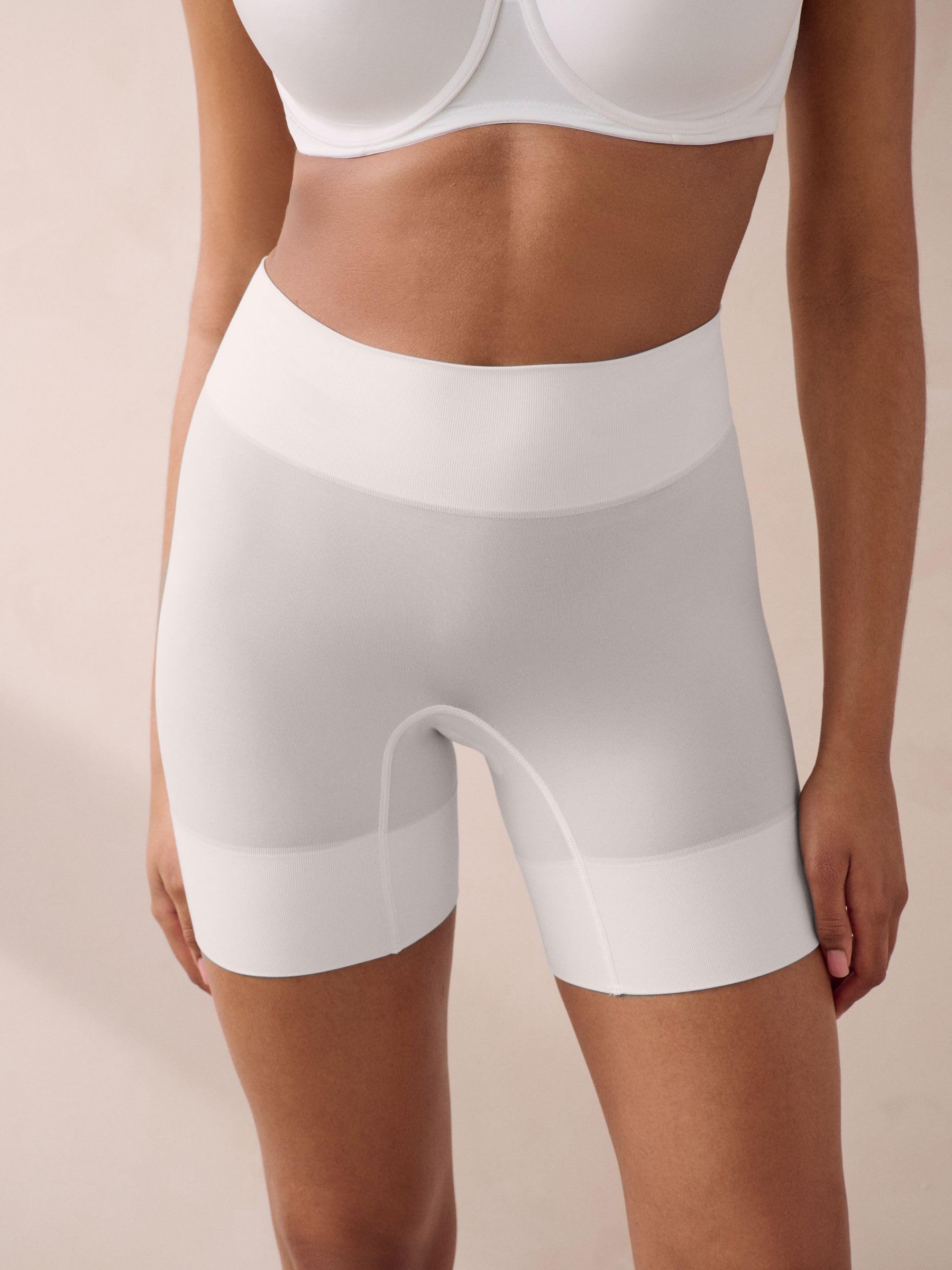 Next shorts modellanti anti-irritazione 2 paia nude bianchi
