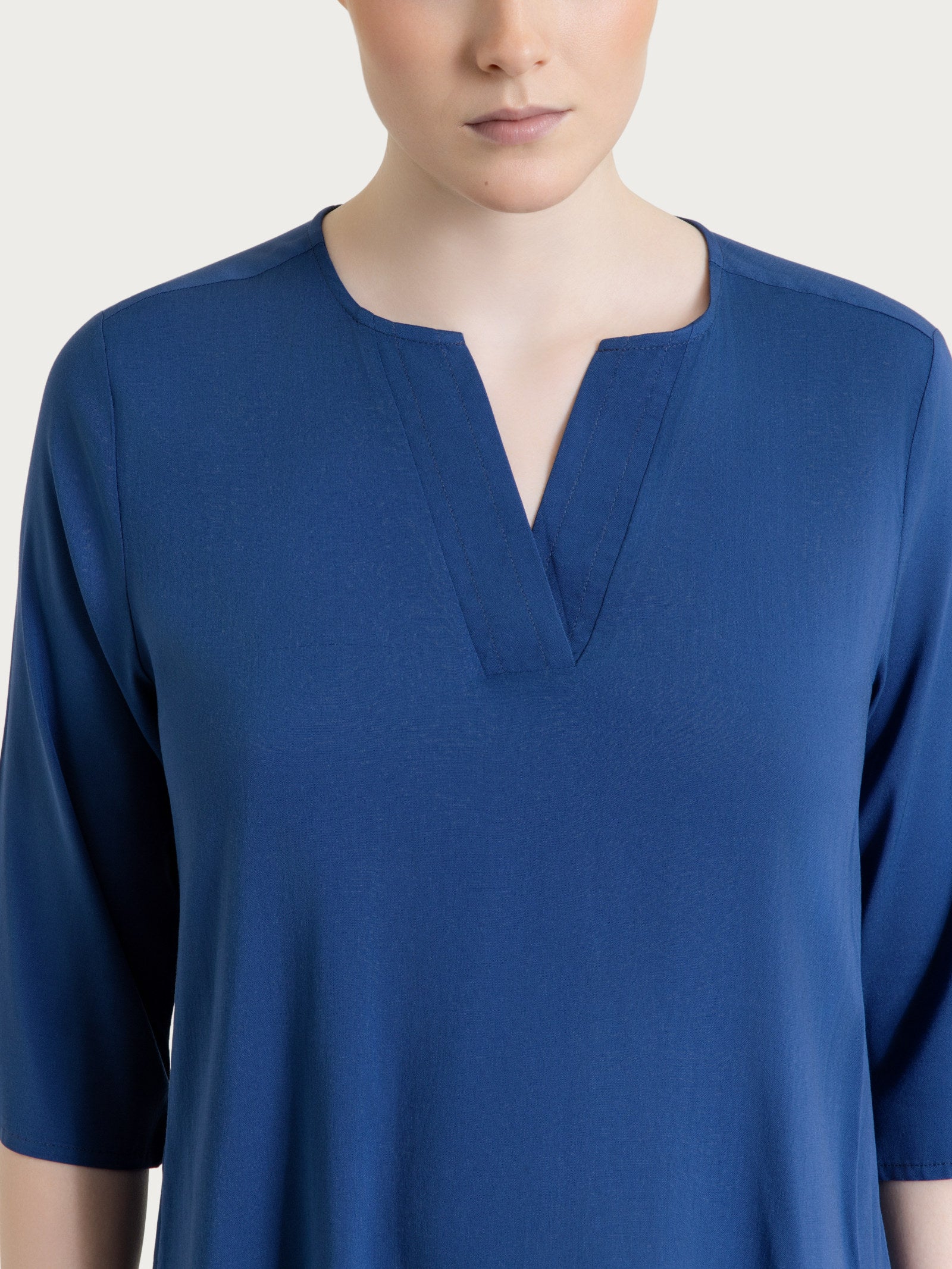 Ragno Voile Stretch blusa scollo V blu manica 3/4