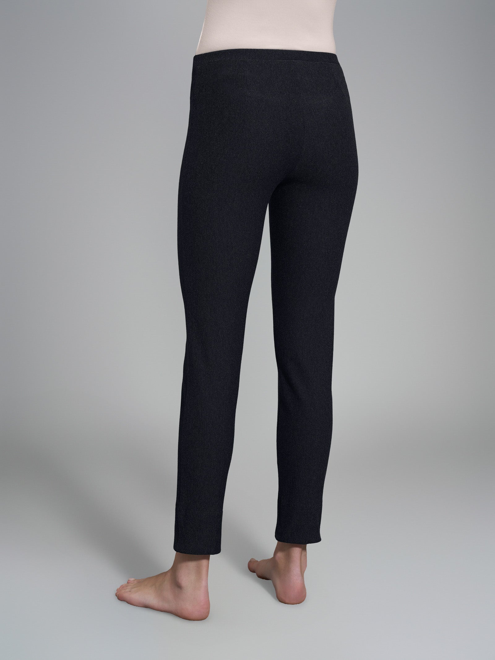 Ragno Four Seasons The Cropped pantalone cropped Nero flanella