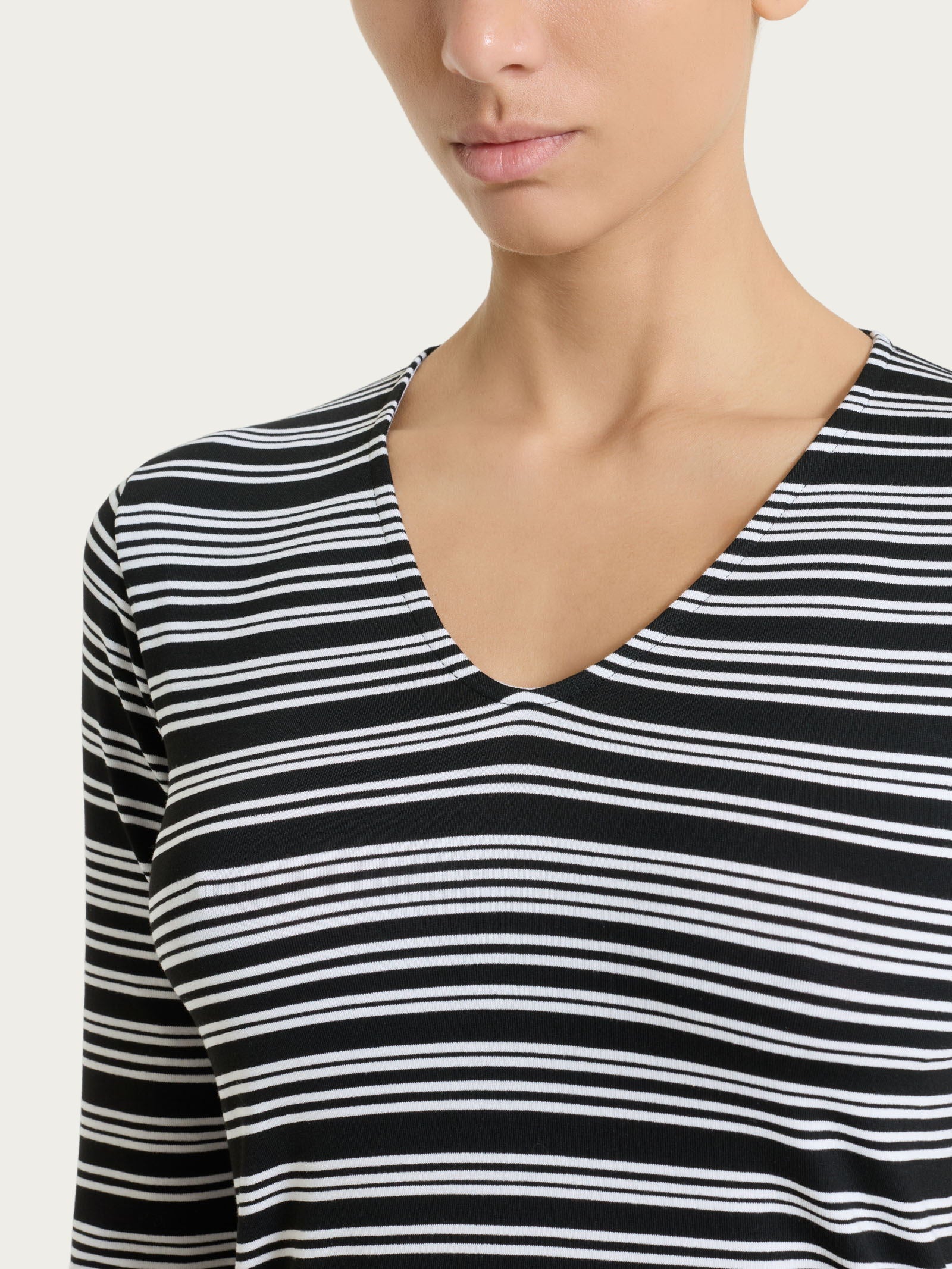 Ragno Viscosa Summer maglietta scollo a V righe Fant.Nero skinny