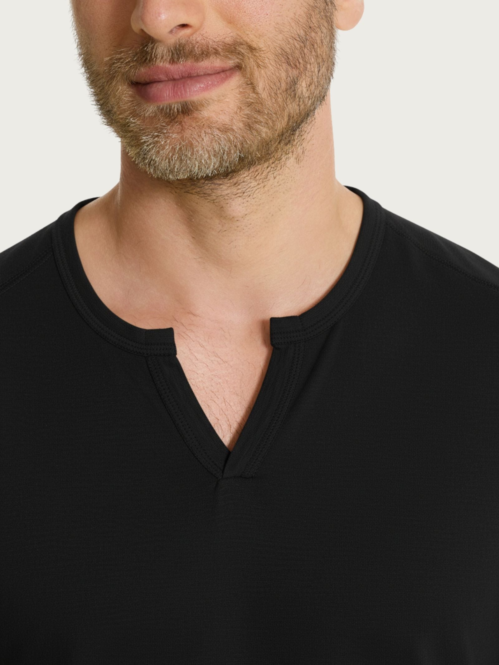 Ragno Beachwear T-shirt scollo a V cotone uomo nera