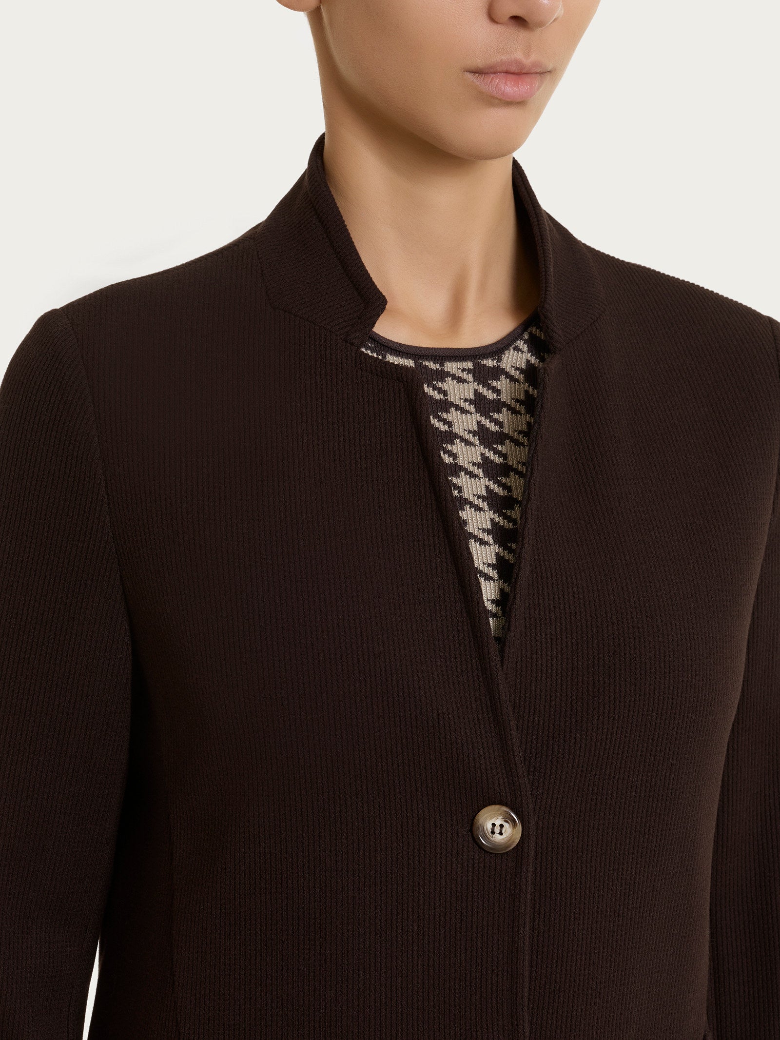 Ragno Relaxed Wardrobe blazer corto marrone chocolate