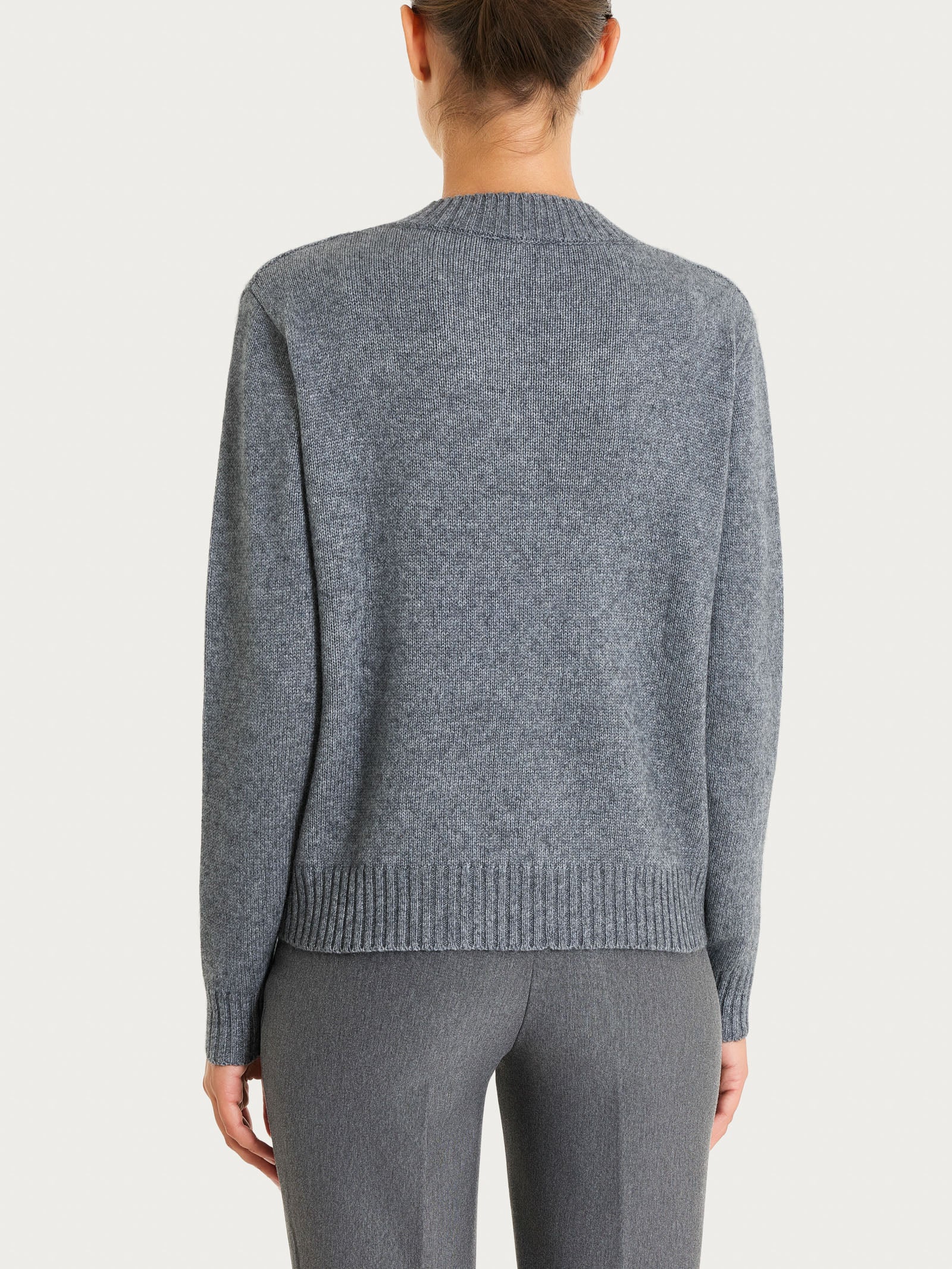 Ragno Natural Soft maglia scollo V donna Ferro Mel trecce