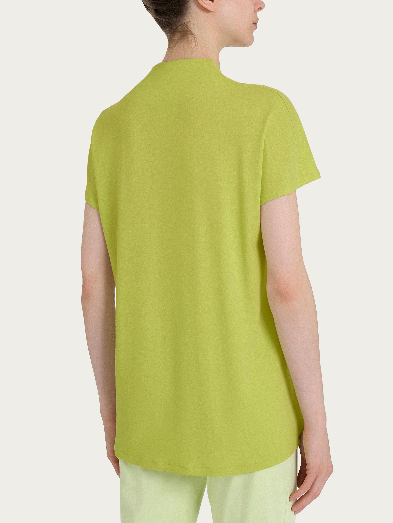 Ragno Crepe Maglietta piega frontale scollo a V verde viscosa