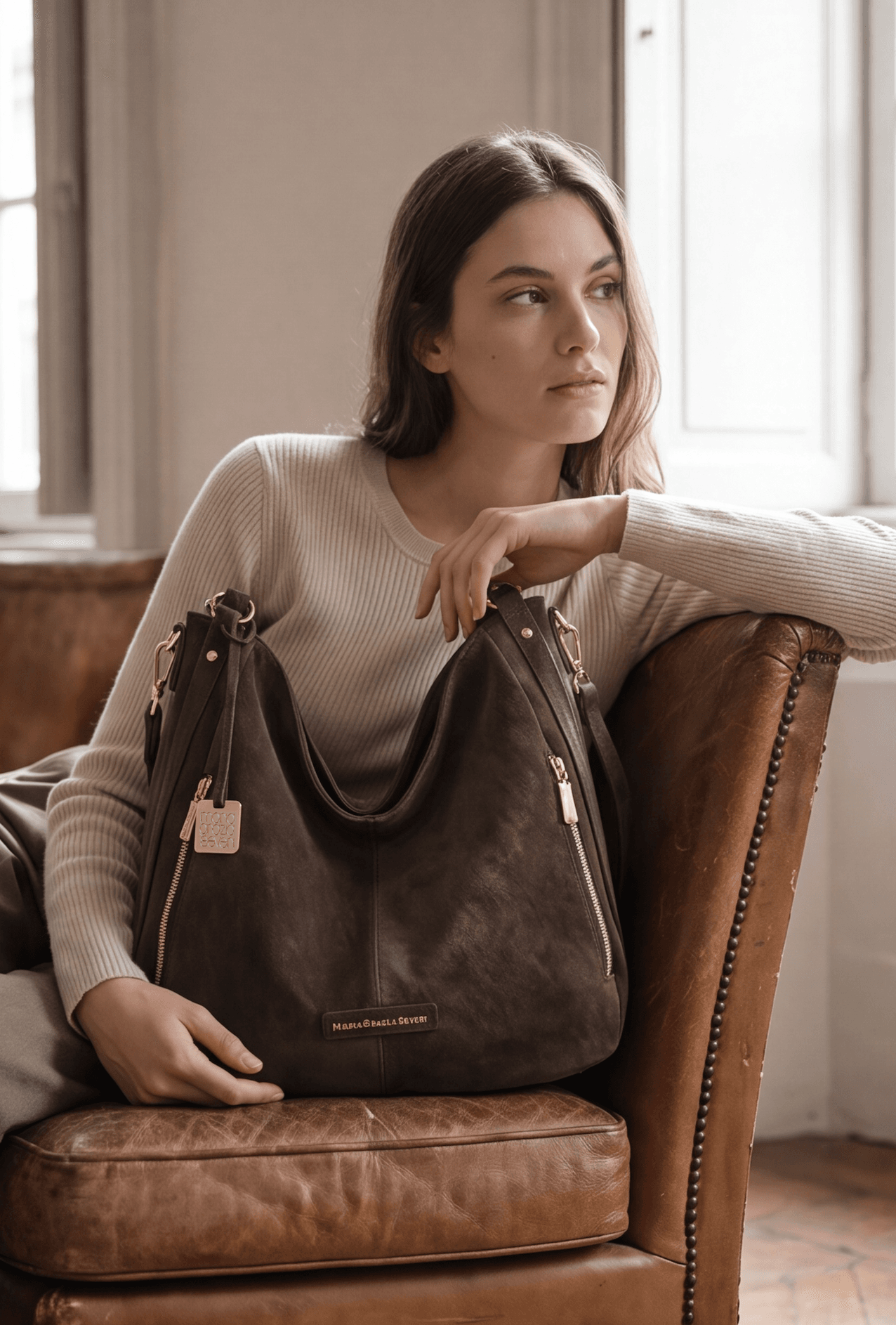 Maria Grazia Severi RZ257221 borsa hobo scamosciata capiente