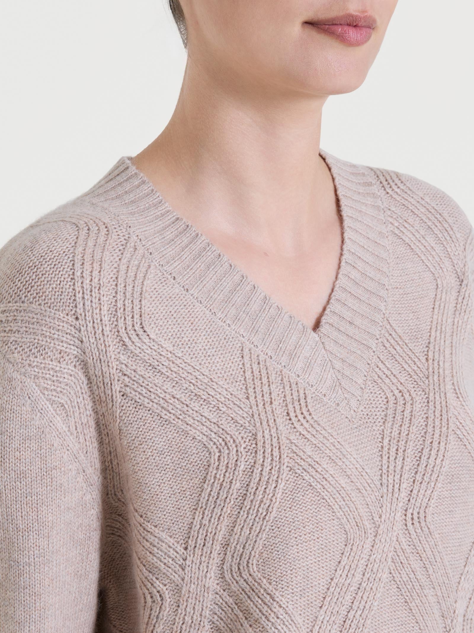 Ragno Four Seasons maglia scollo V trecce Zenzero Mel.