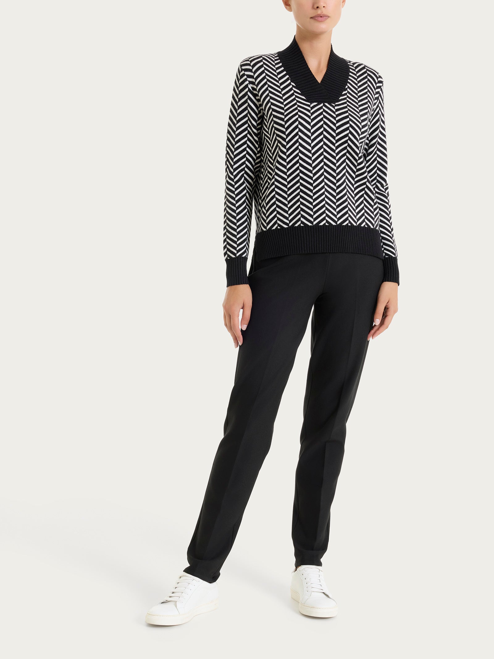 Ragno Super Soft maglia scollo V fantasia nero