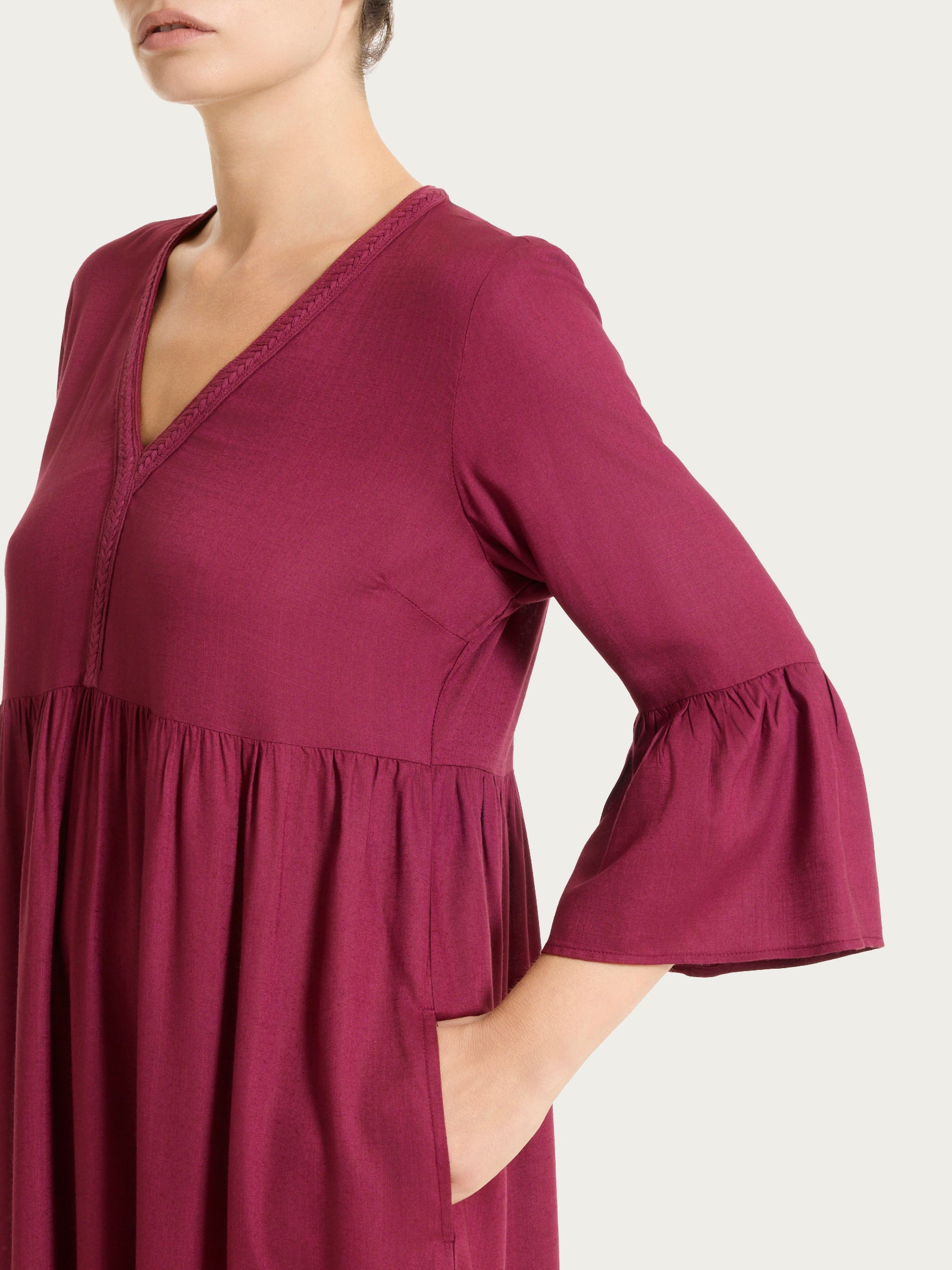 Ragno Mussola Slub abito lungo balze beet red viscosa