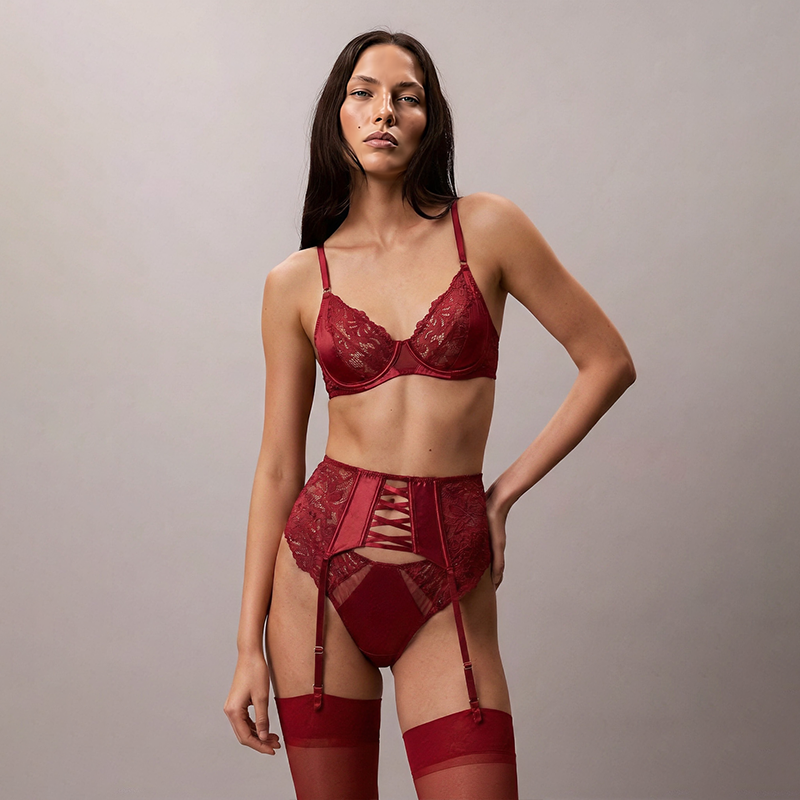 Maria Grazia Severi Luxury completo intimo rosso pizzo con reggicalze