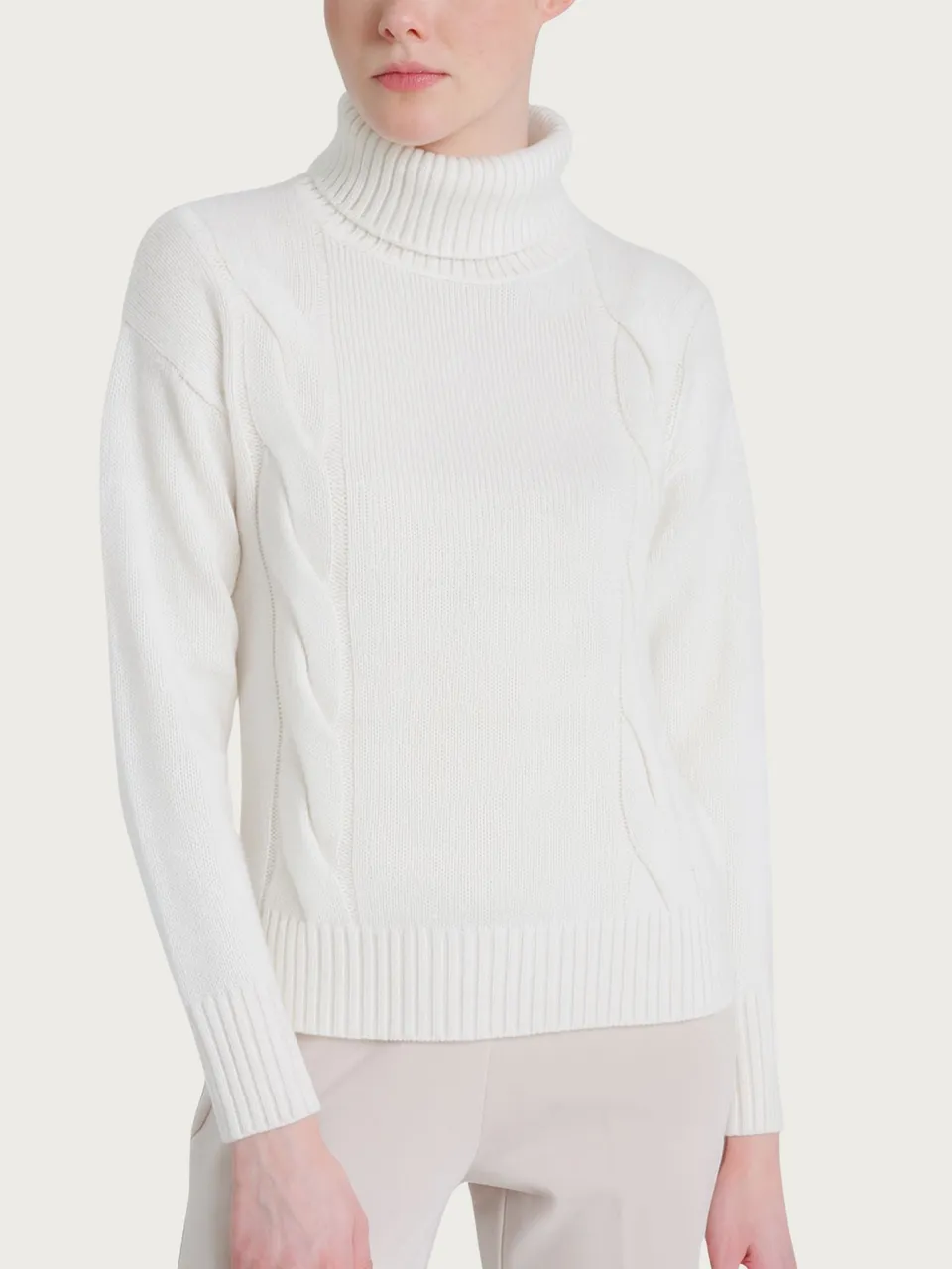 Ragno Natural Soft Dolcevita con trecce laterali maglia avorio
