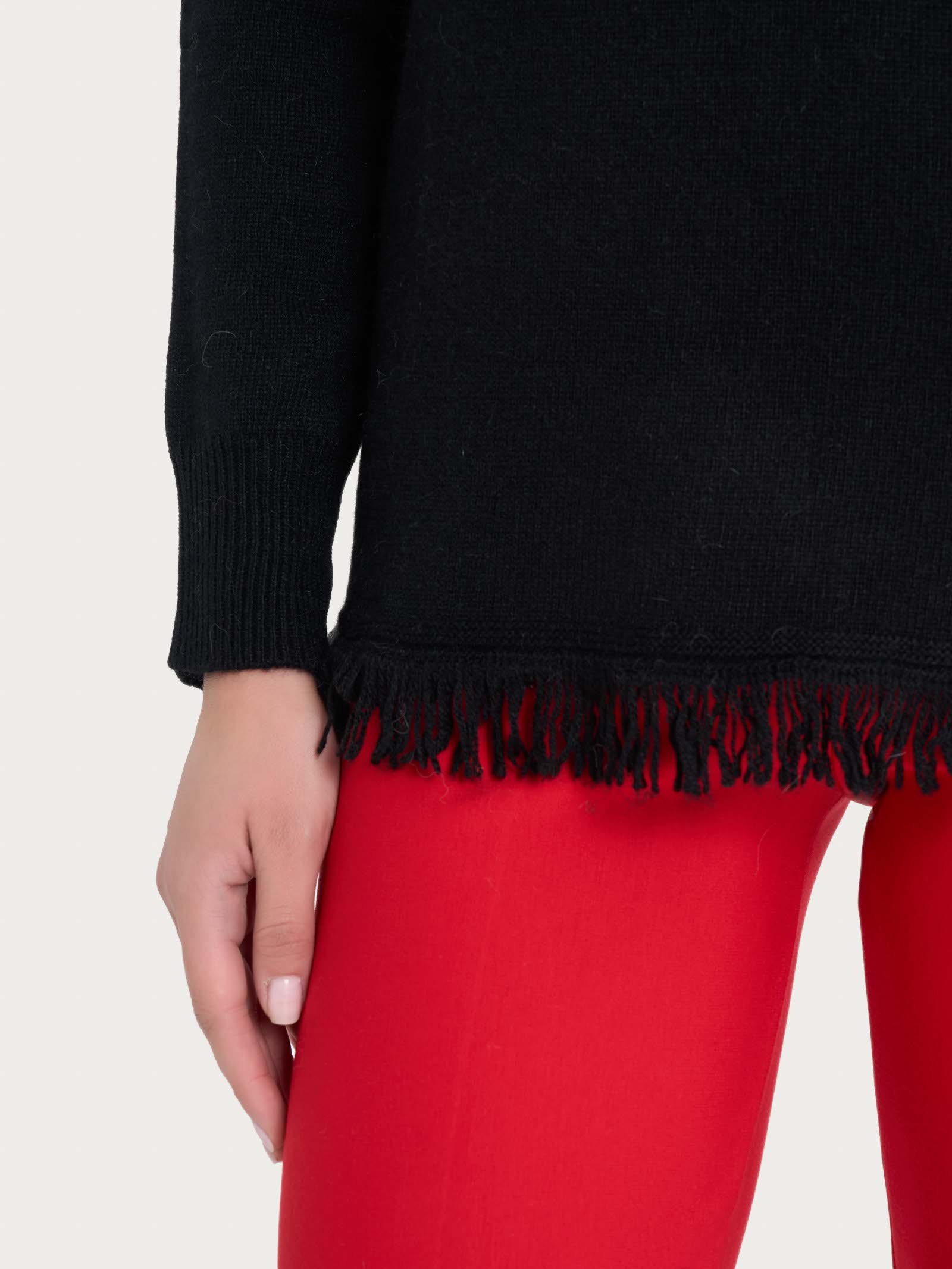 Ragno Angora Maglia Girocollo Donna Nero con Frange
