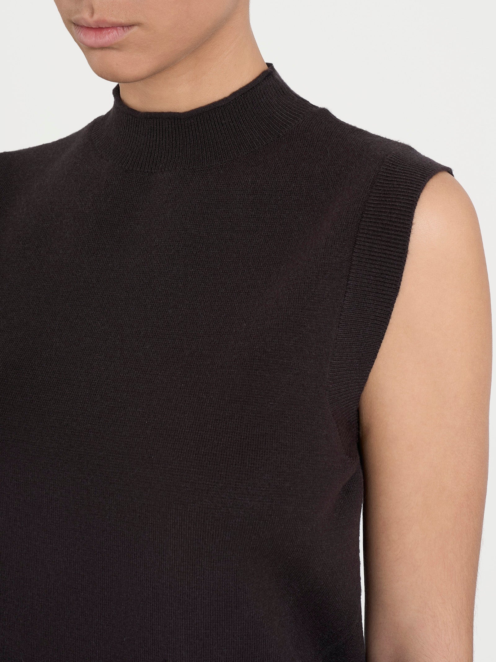 Ragno Super Soft Maglia Smanicata marrone collo lupetto