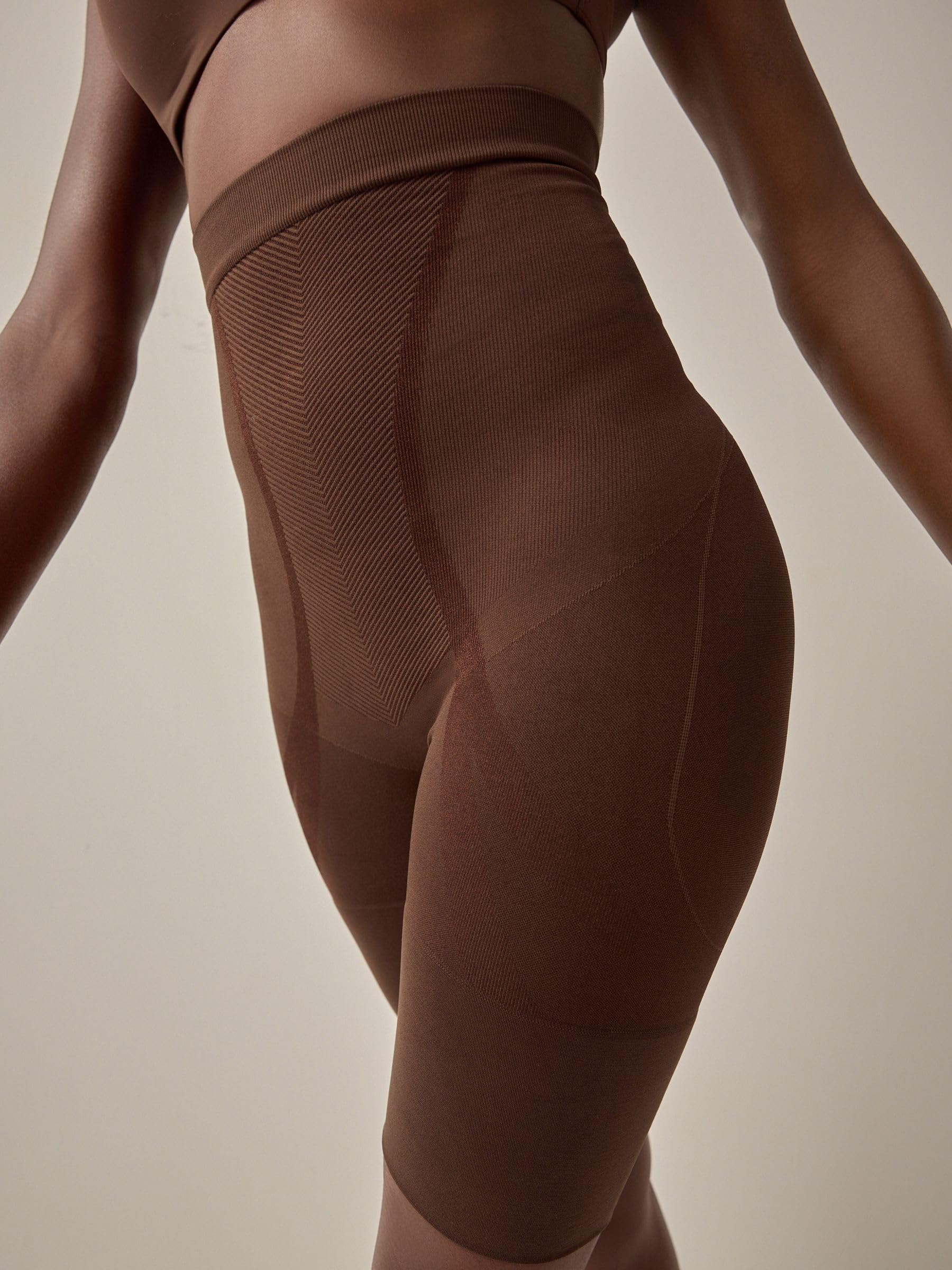Next slip modellante senza cuciture shorts 8-10 chocolate nude