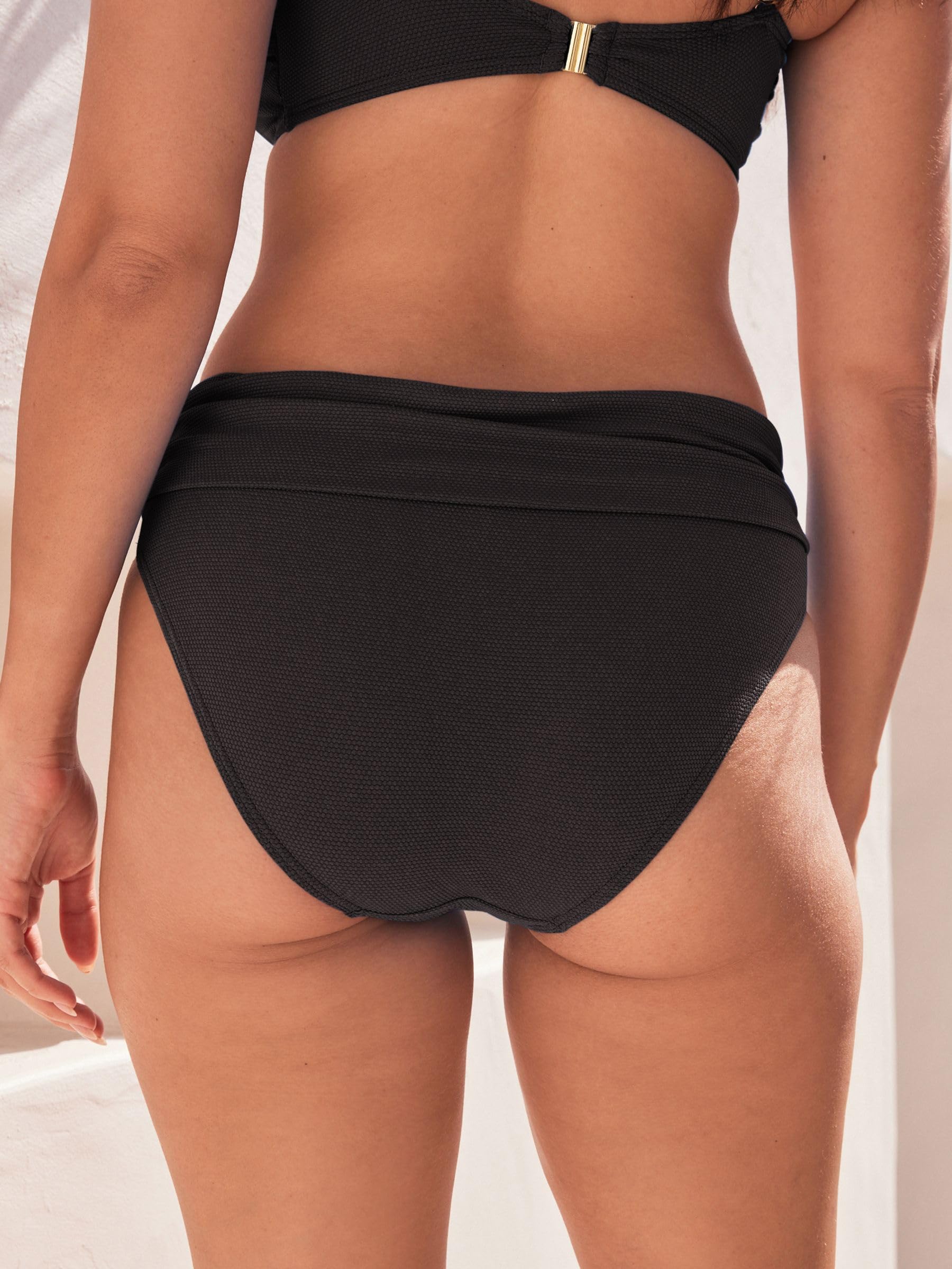 Next Slip Bikini Sgambatura Alta UPF 50+ Taglia 38