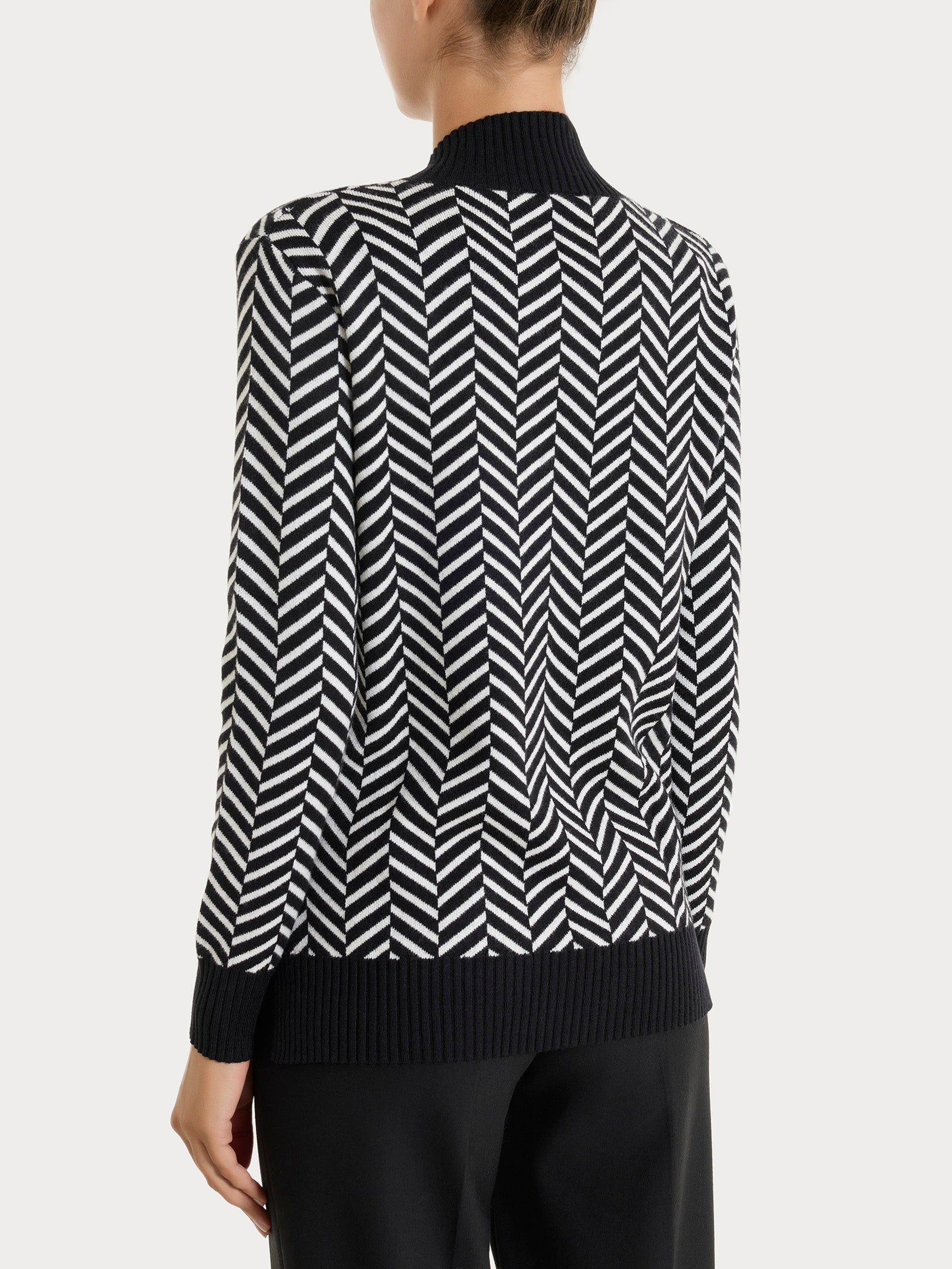 Ragno Super Soft maglia scollo V fantasia nero