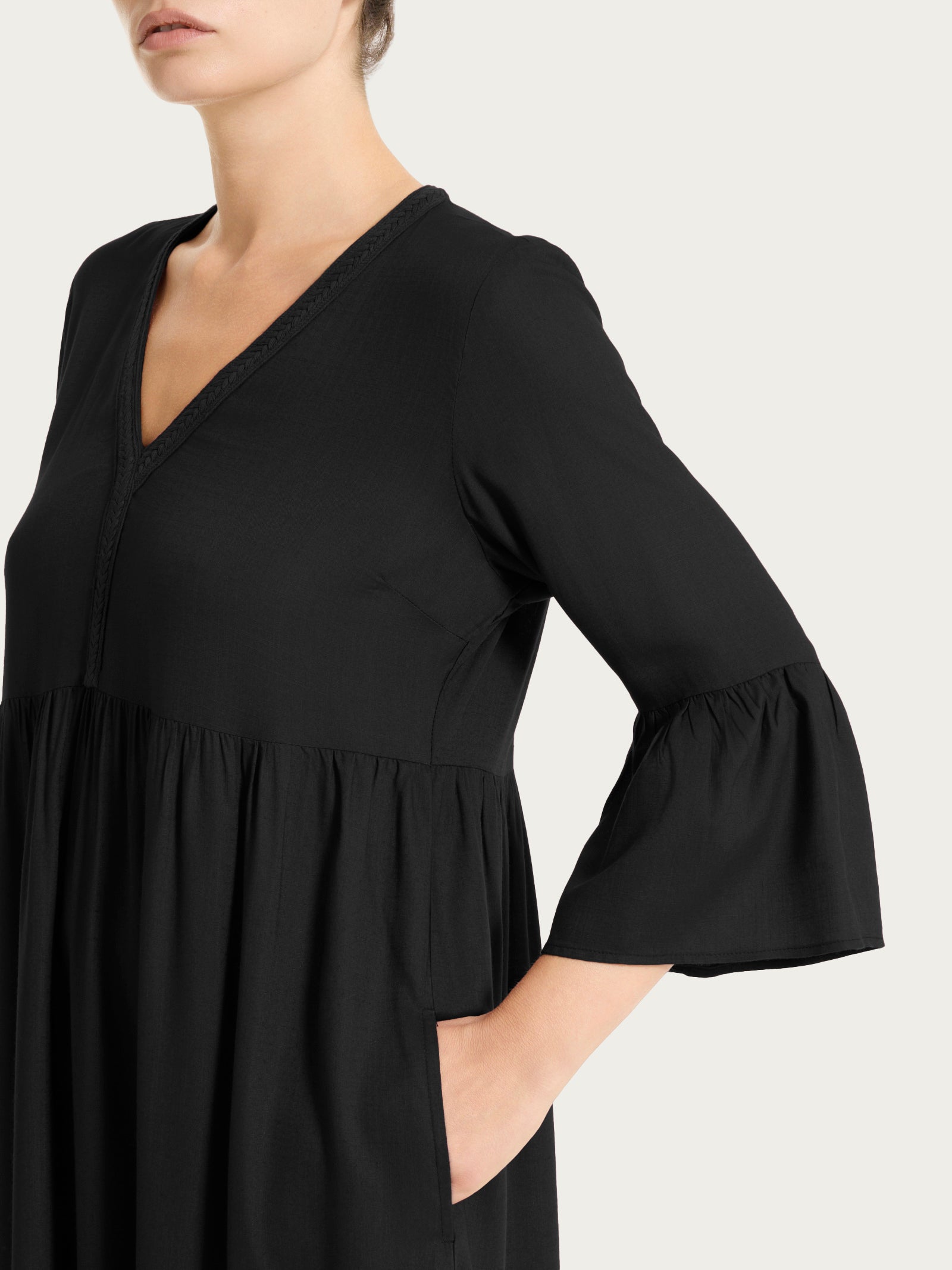 Ragno Mussola Slub Abito Lungo Nero con balze