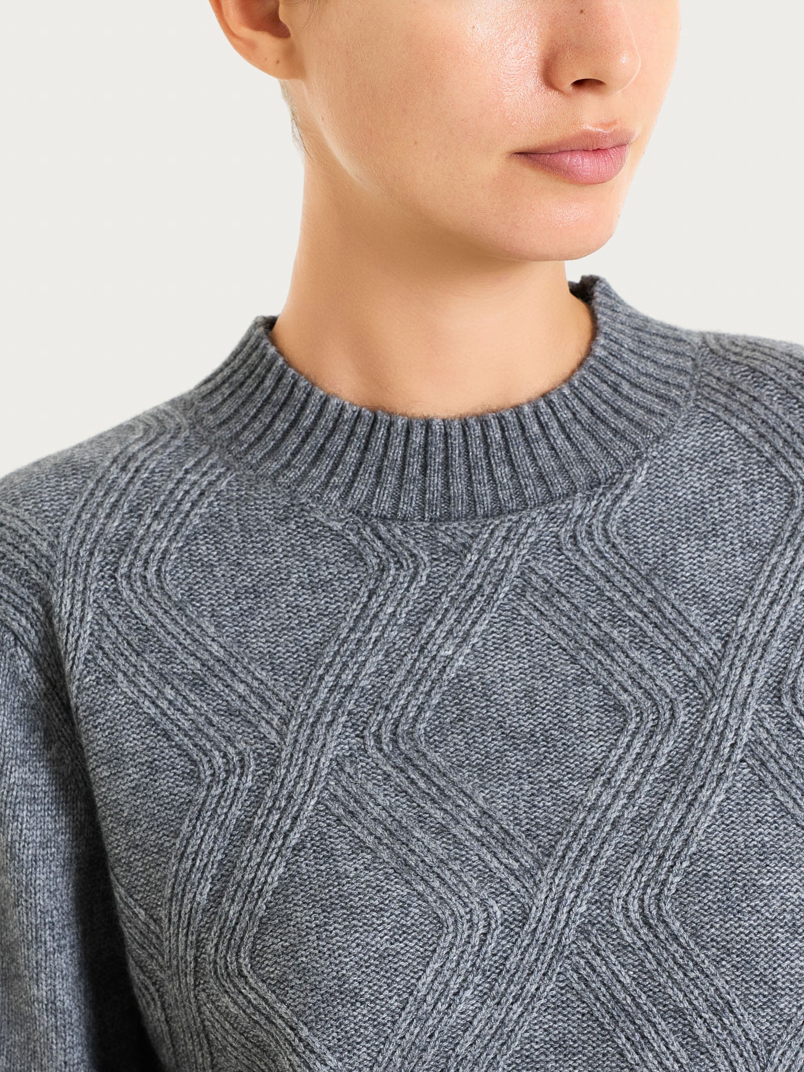 Ragno Natural Soft maglia girocollo trecce grigio Ferro Mel.