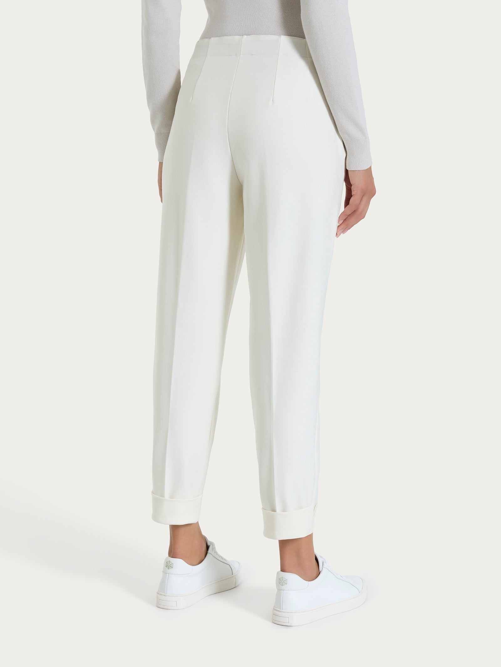 Ragno Compact pantalone a carota con tasche Avorio