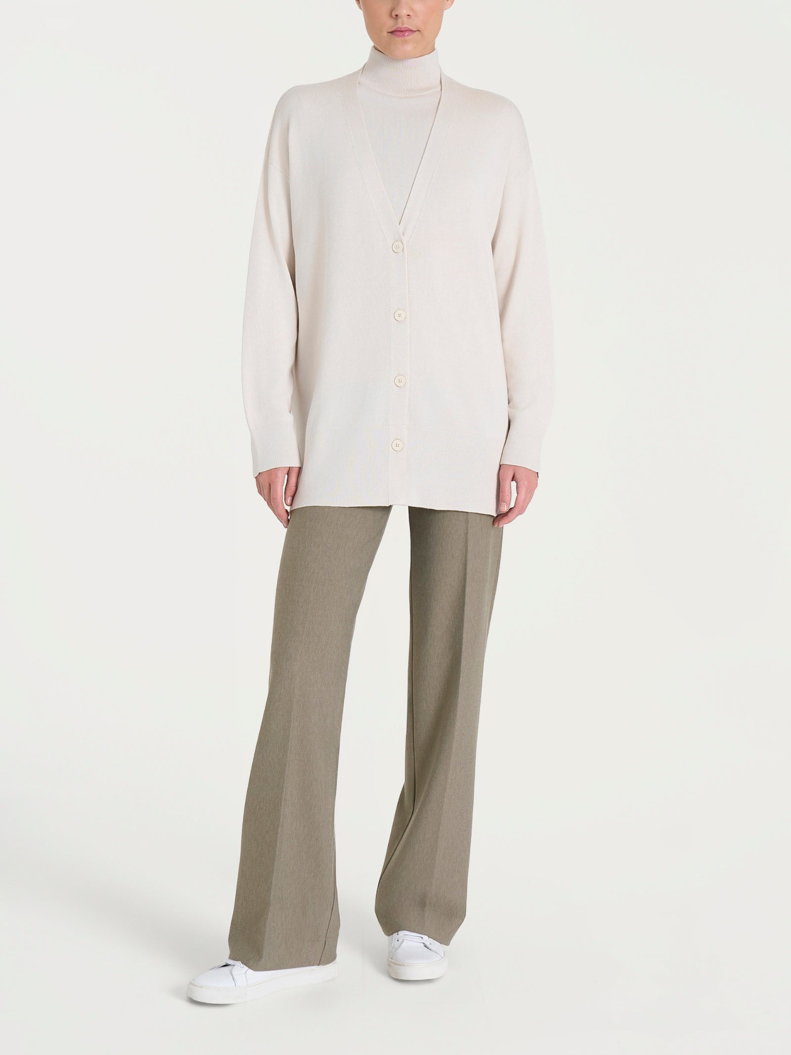 Ragno Four Seasons cardigan over bottoni Champignon