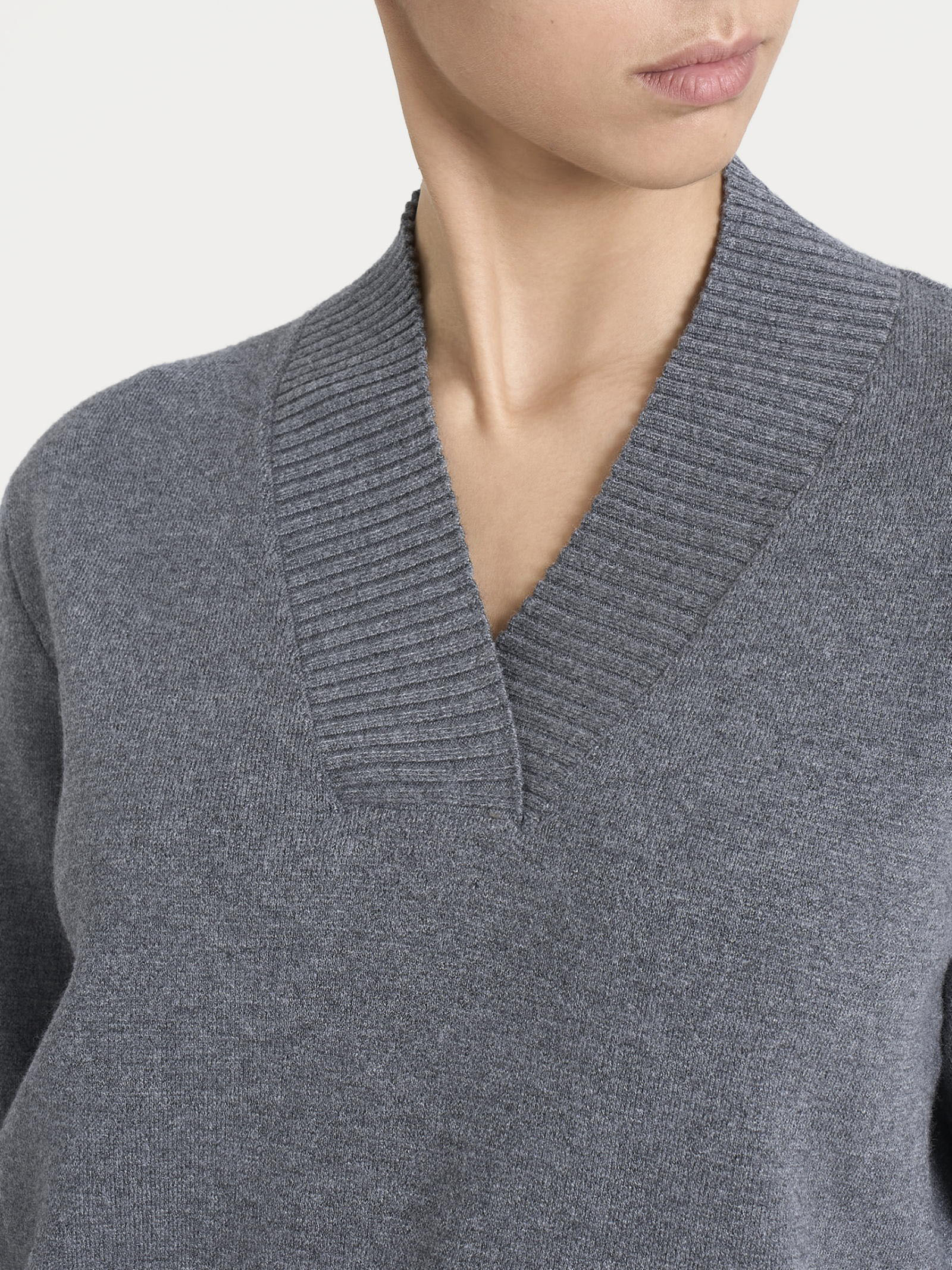 Ragno Super Soft Maglia Scollo V Donna Asimmetrica Ferro