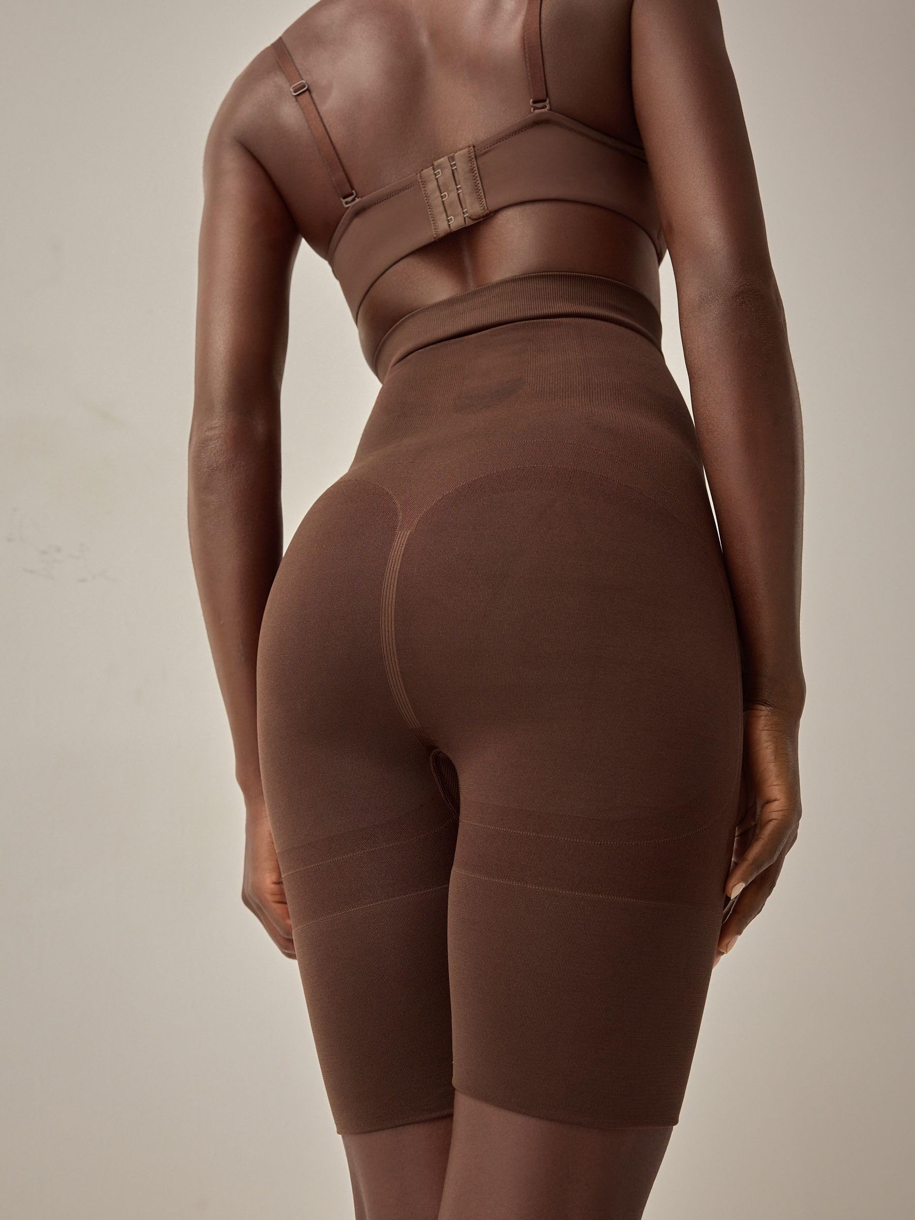 Next slip modellante senza cuciture shorts 8-10 chocolate nude