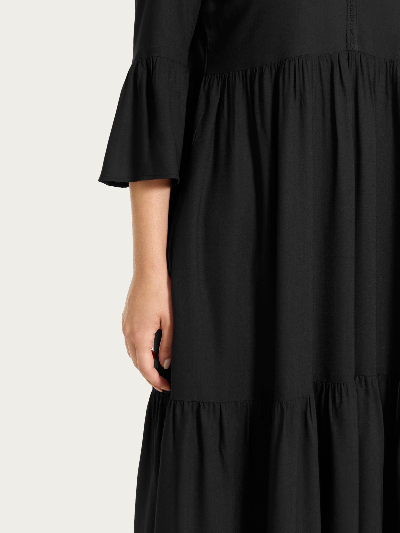 Ragno Mussola Slub Abito Lungo Nero con balze