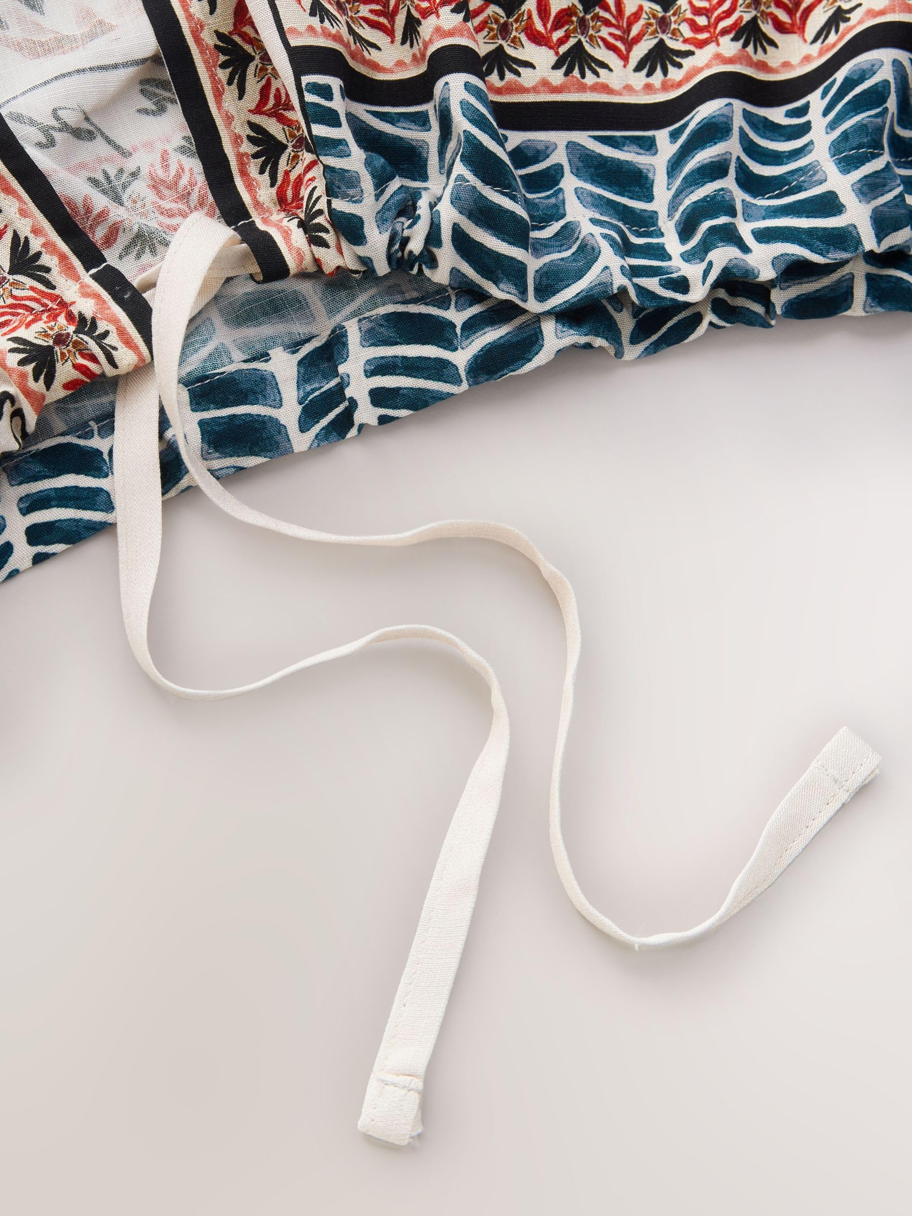 Next copricostume donna con laccetto in vita