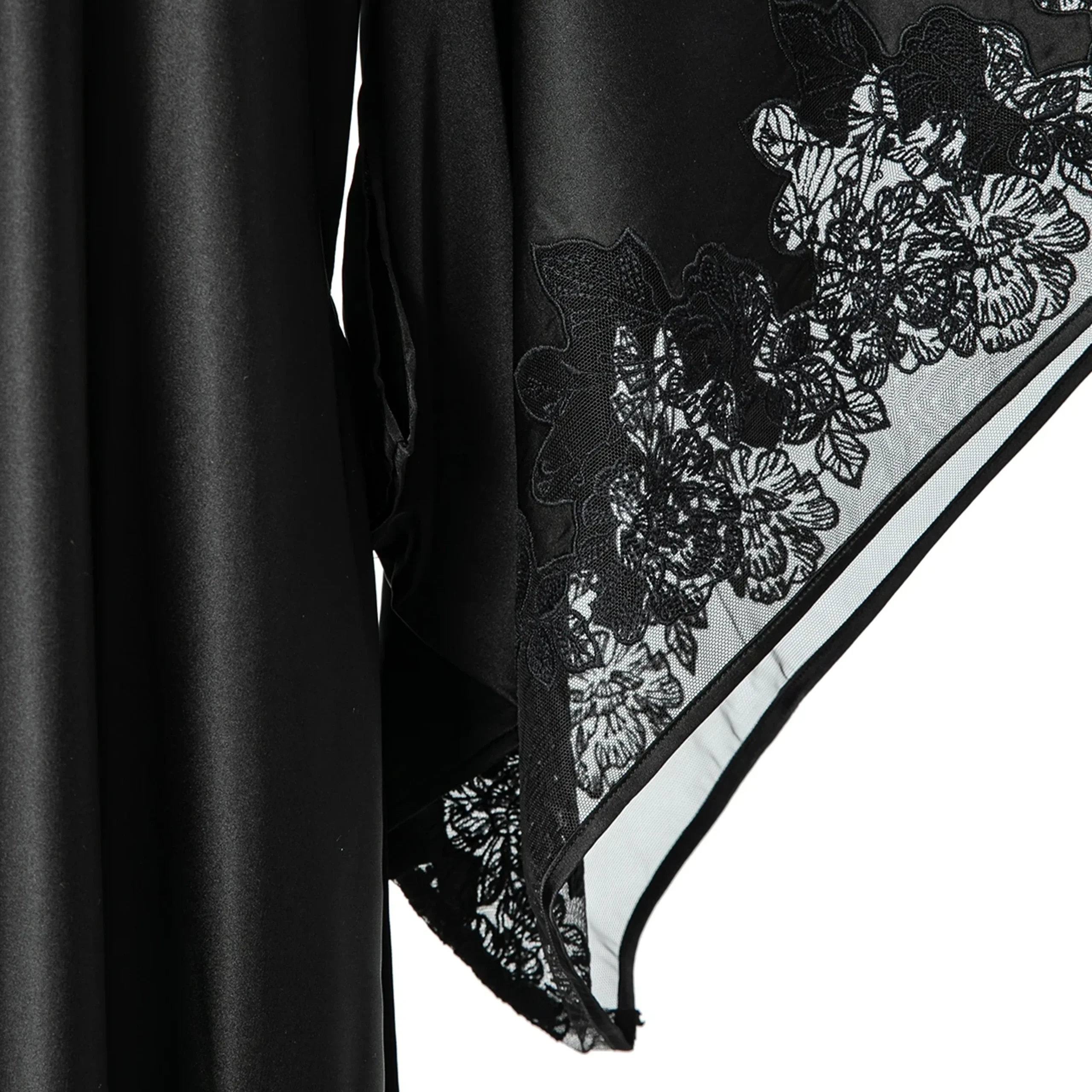 Maria Grazia Severi vestaglia kimono nera raso seta pizzo