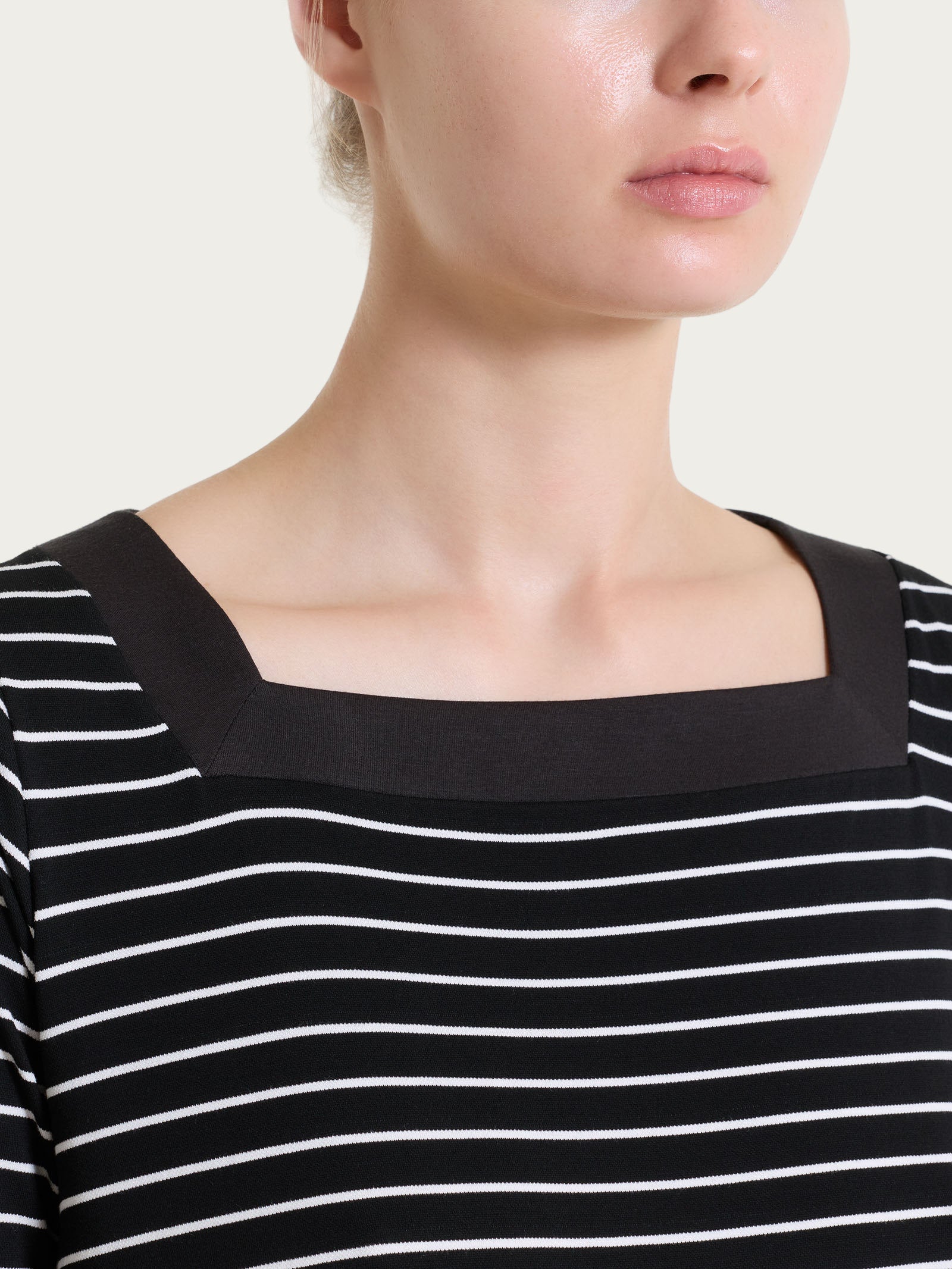 Ragno Summer Light Maglietta donna nera righe collo squadrato
