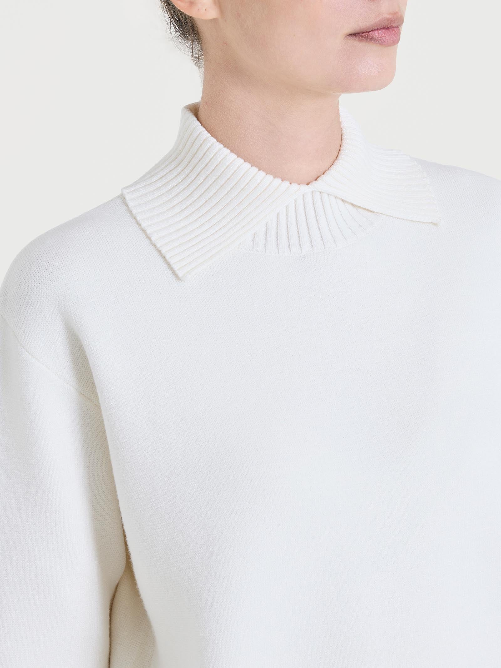 Ragno Super Soft Maglia Collo Alto Avorio con Spacco