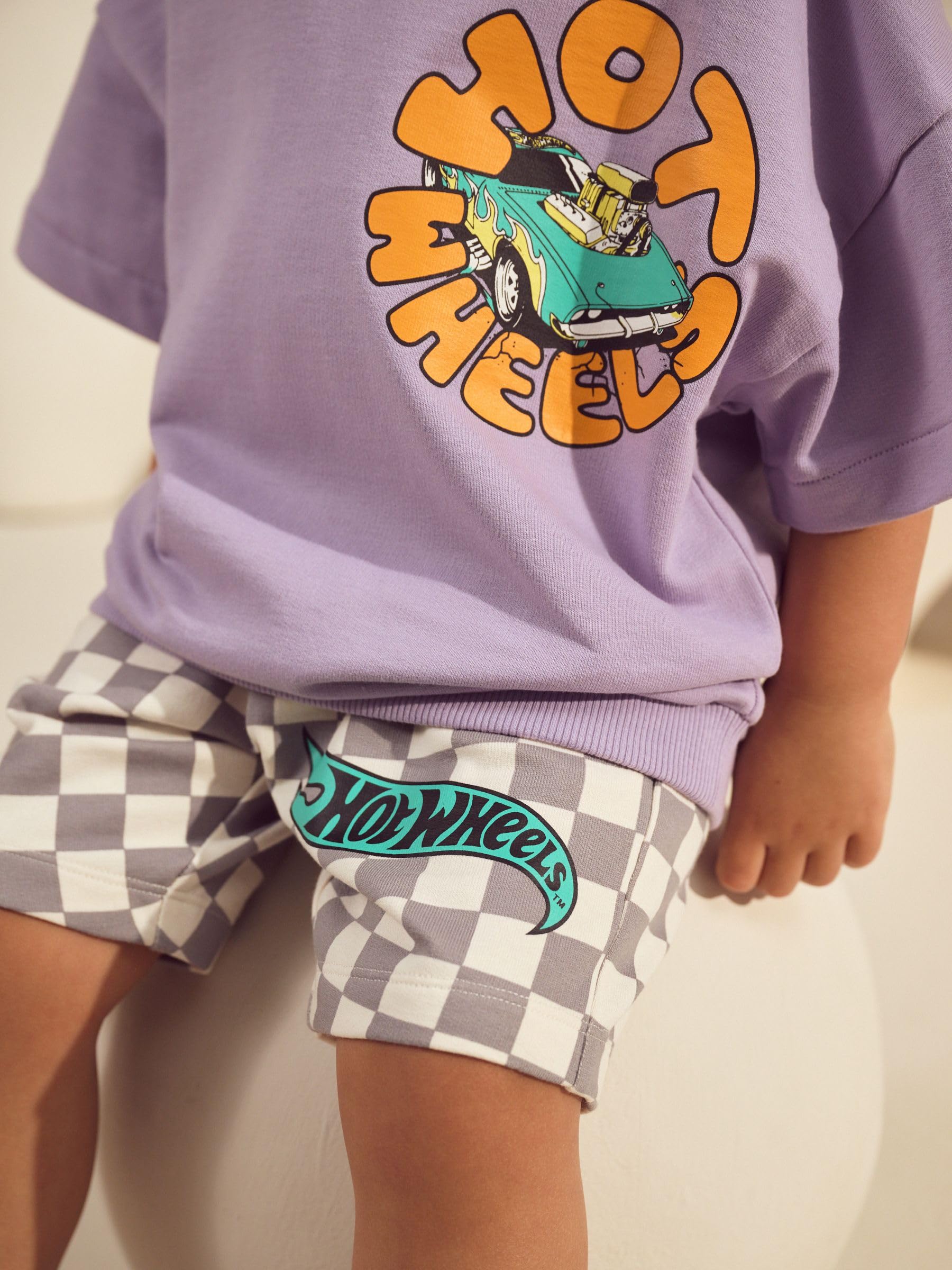Next Hot Wheels completo t-shirt e shorts 104-110 a quadri
