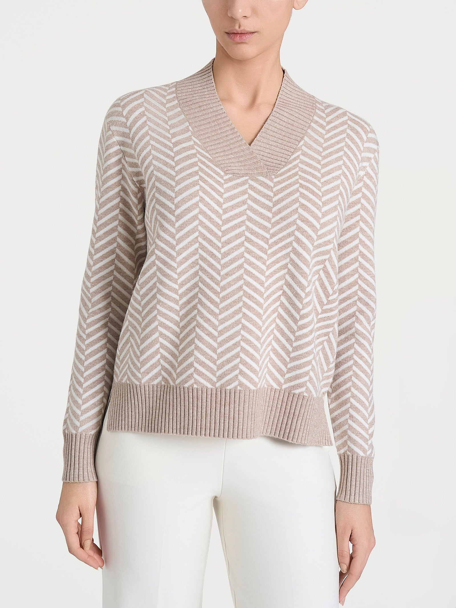 Ragno Four Seasons maglia donna scollo V cammello viscosa