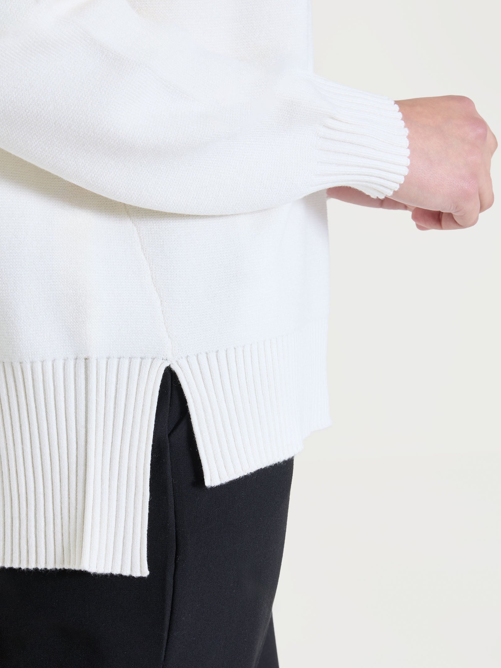 Ragno Super Soft Maglia Collo Alto Avorio con Spacco