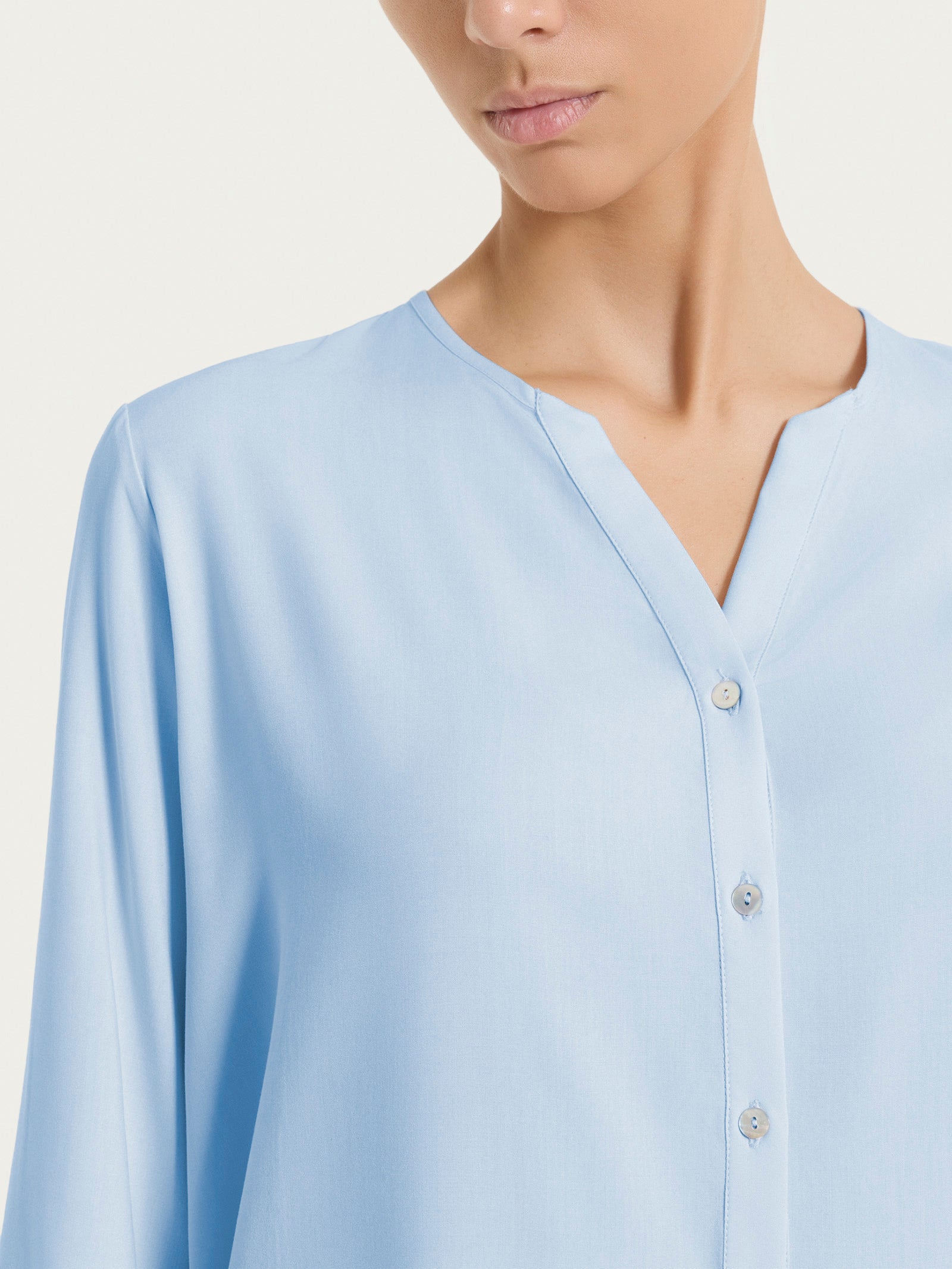 Ragno Voile Stretch blusa serafino Dusty Blue manica lunga