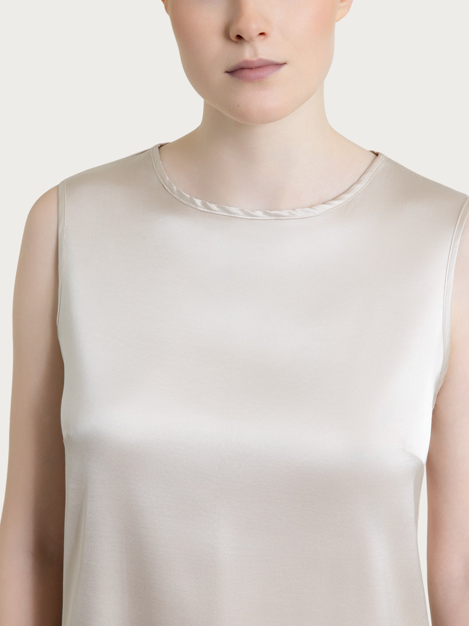 Ragno Stretch Satin top spalla larga champignon fluido