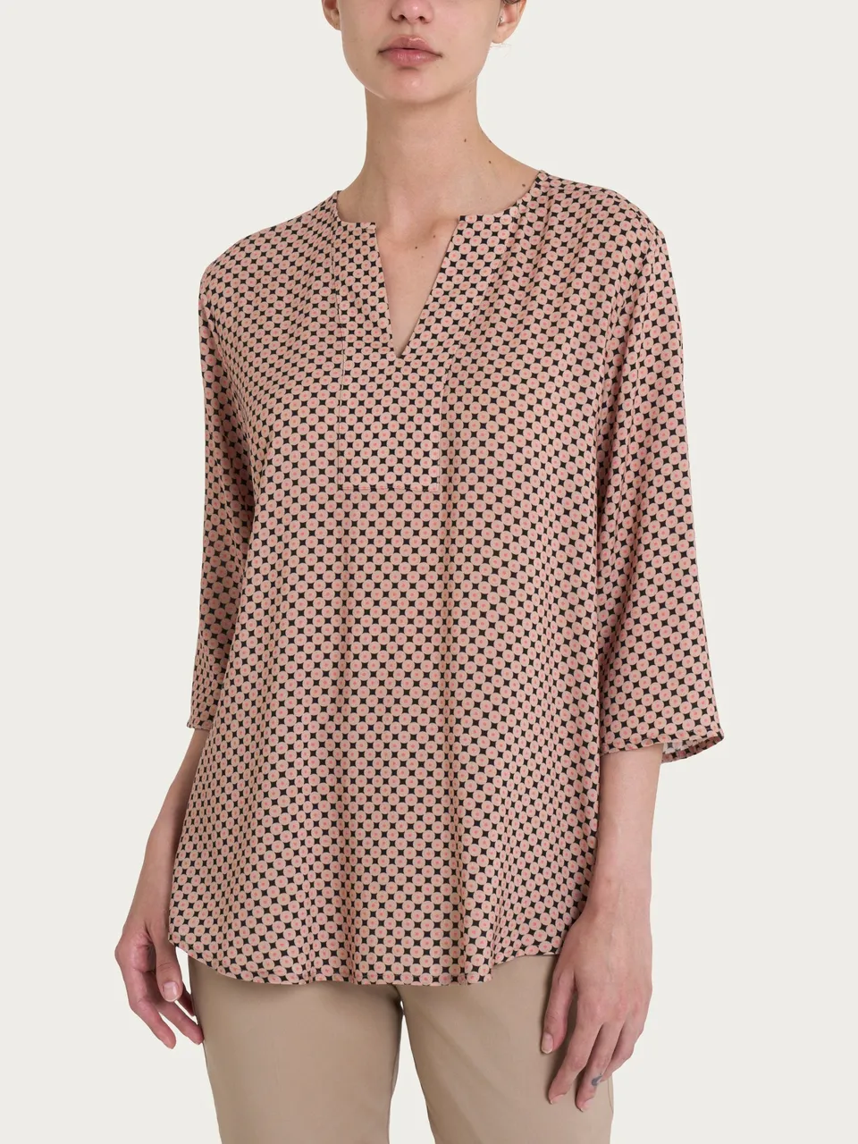 Ragno Ecoseta blusa scollo V micro fantasia Nero