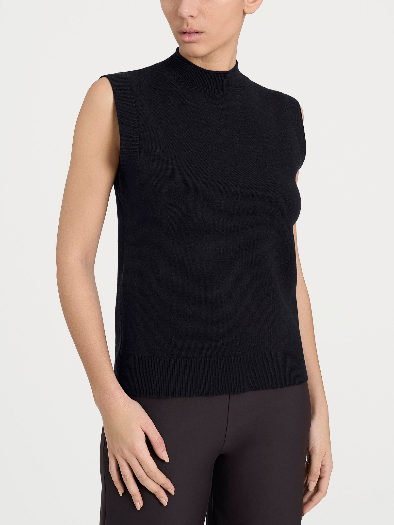 Ragno Super Soft maglia smanicata lupetto donna nero
