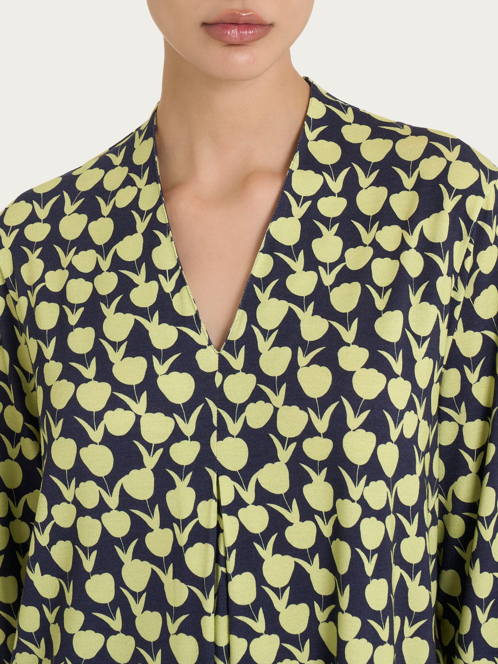 Ragno Crêpe Scollo a V maglietta Shadow Lime viscosa