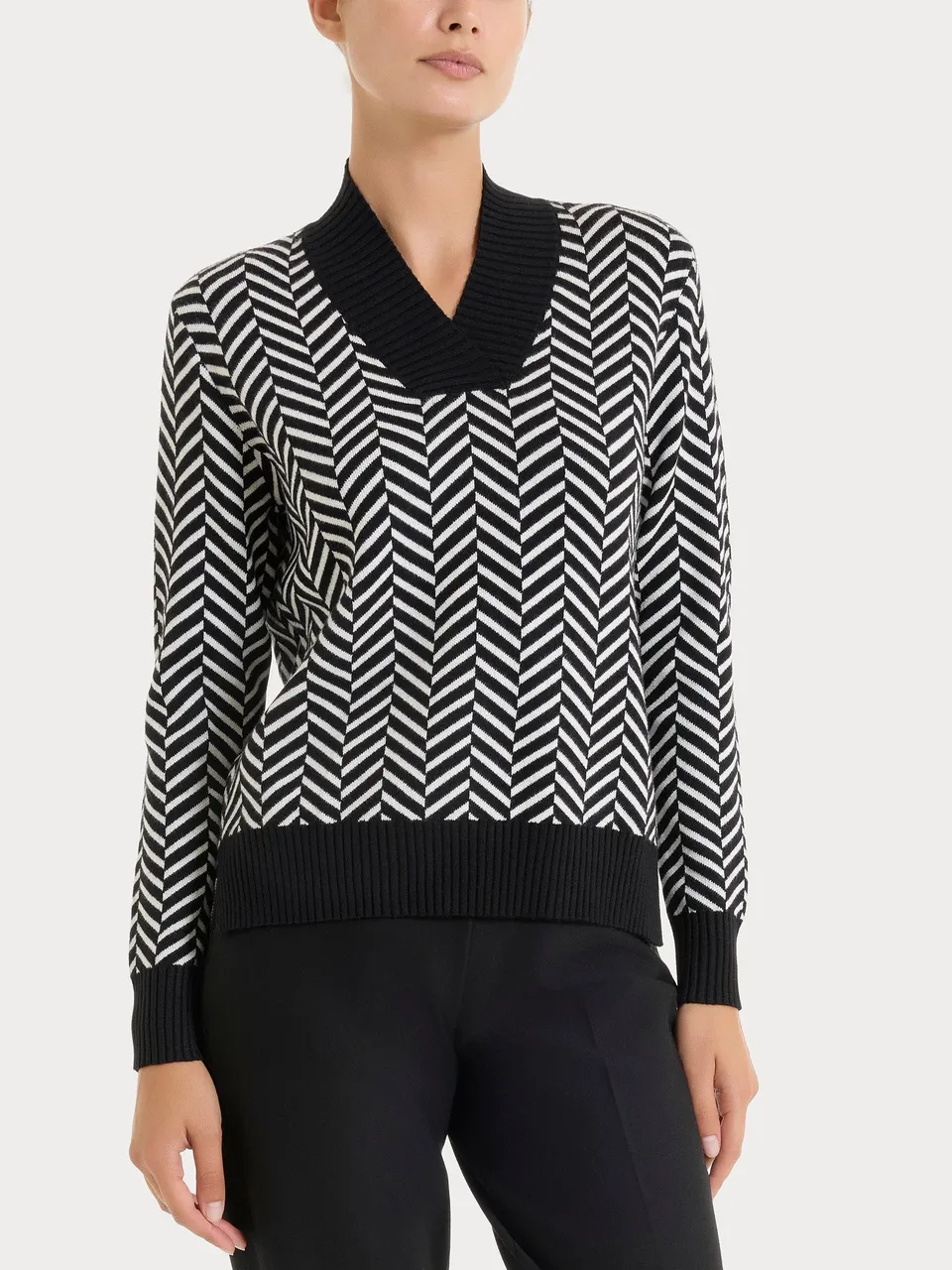 Ragno Super Soft maglia scollo V fantasia nero