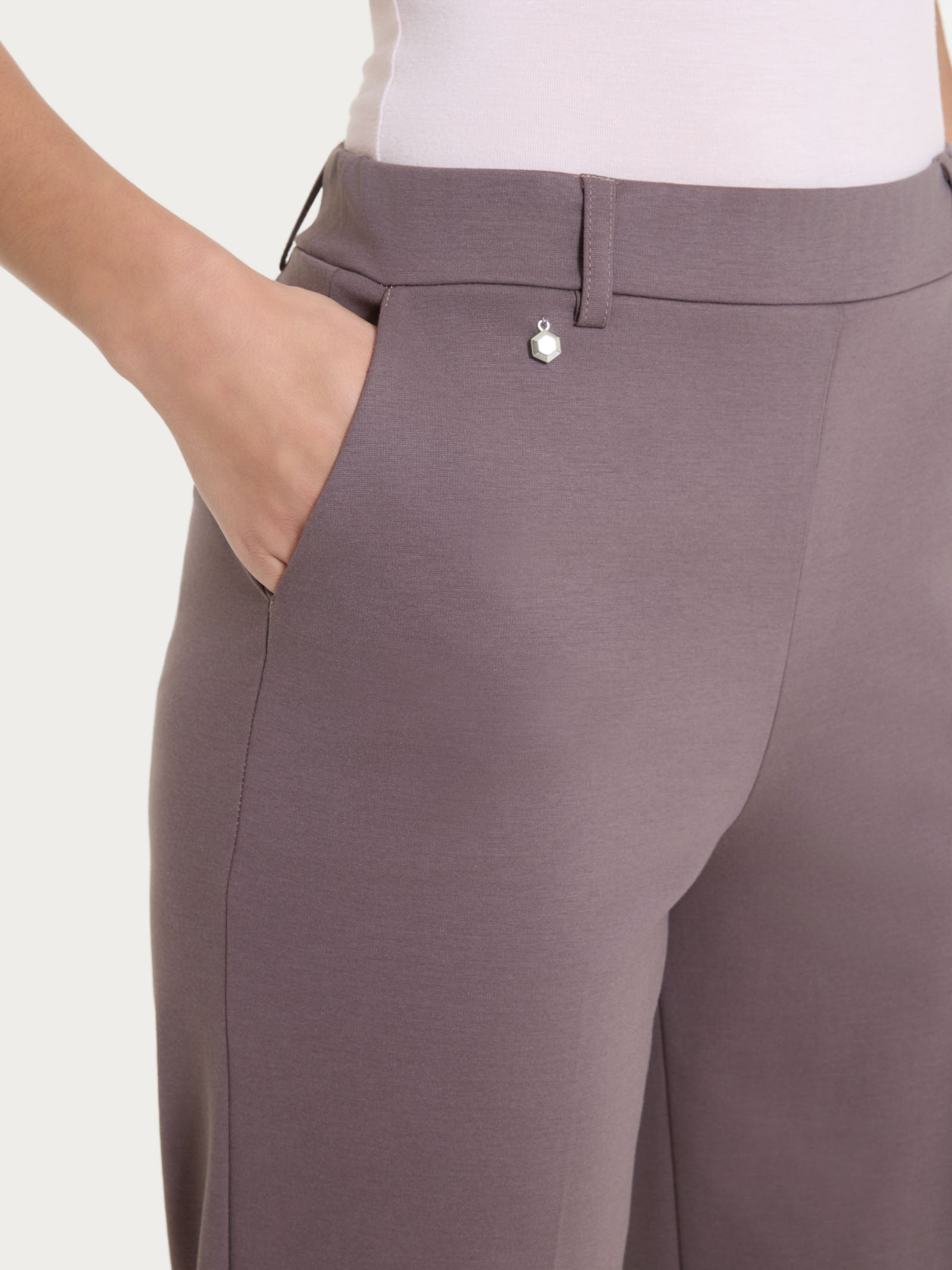 Ragno Compact Light pantalone a carota Plum Truffle con tasche