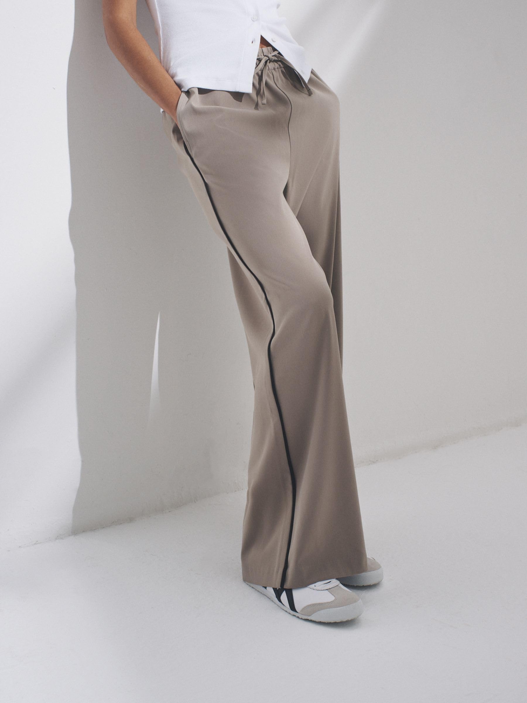 Next The Set pantaloni tuta donna riga laterale 2 pezzi