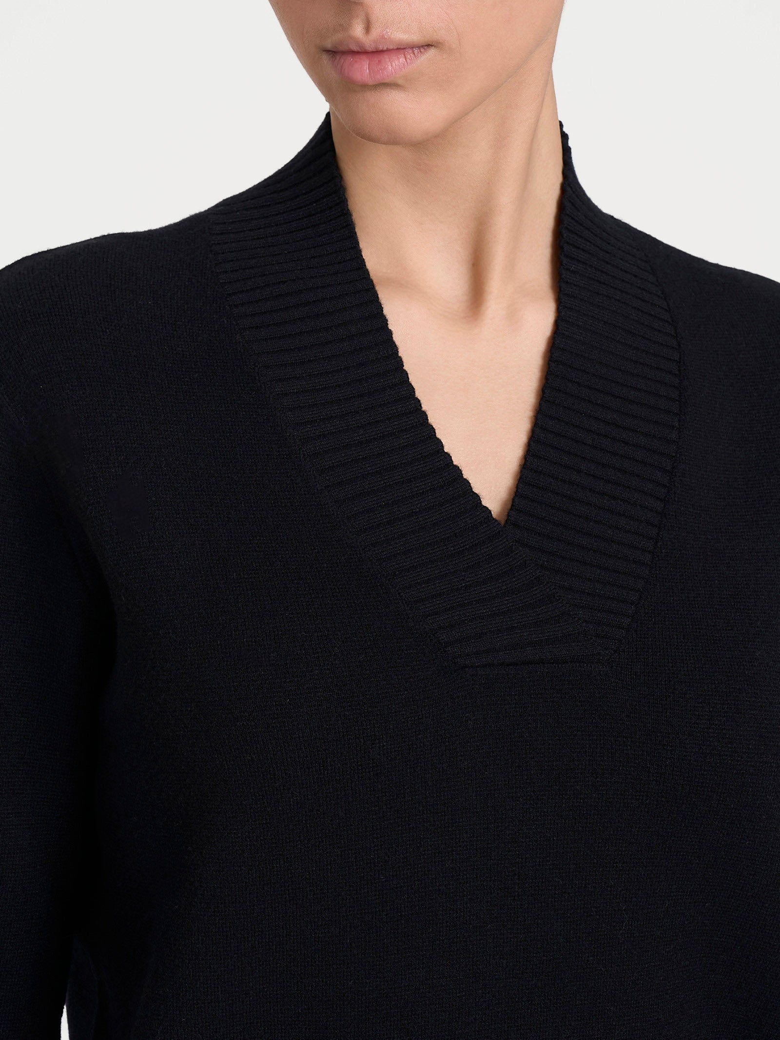 Ragno Four Seasons Maglia Scollo V Super Soft Nero