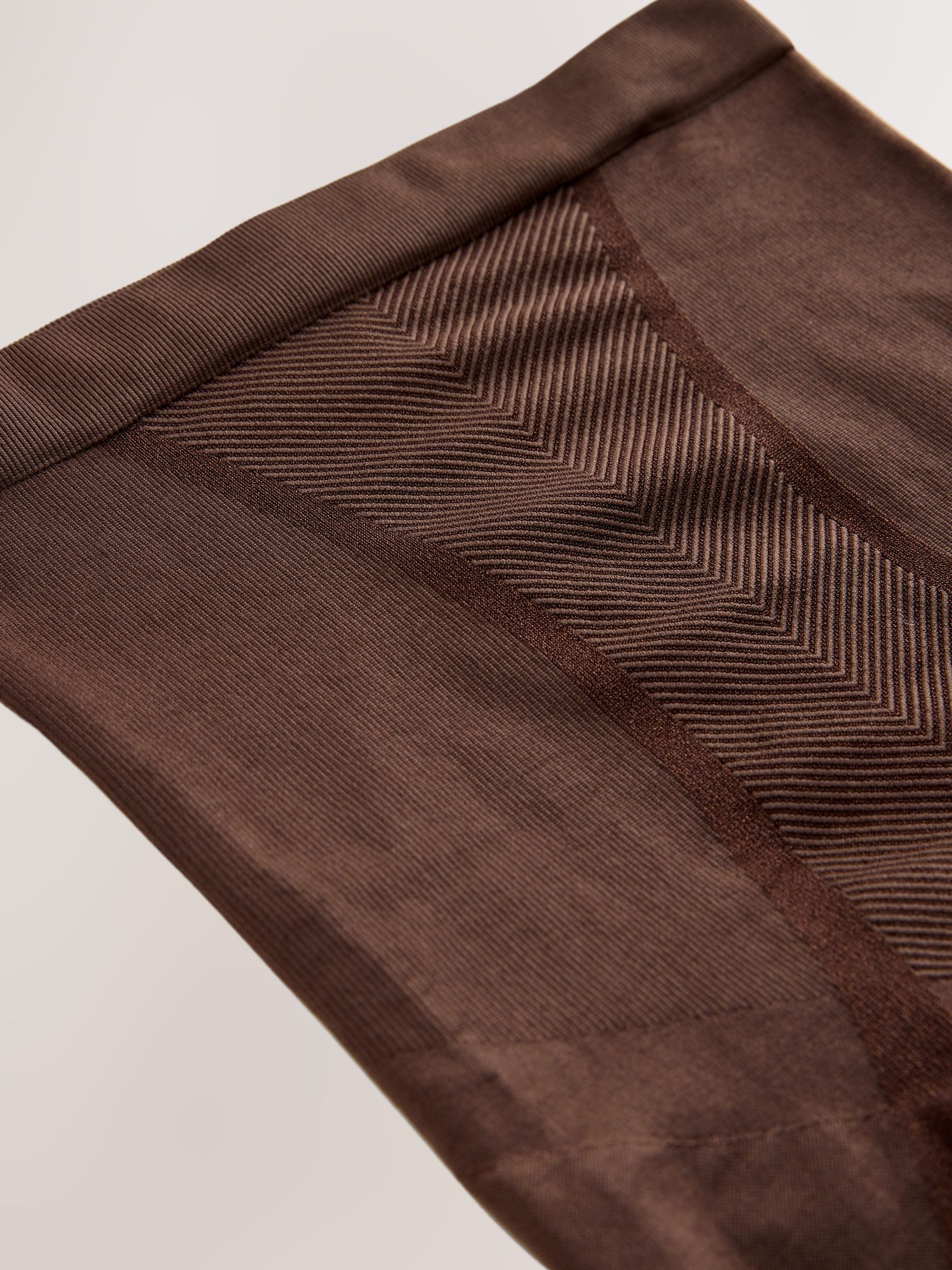 Next slip modellante senza cuciture shorts 8-10 chocolate nude