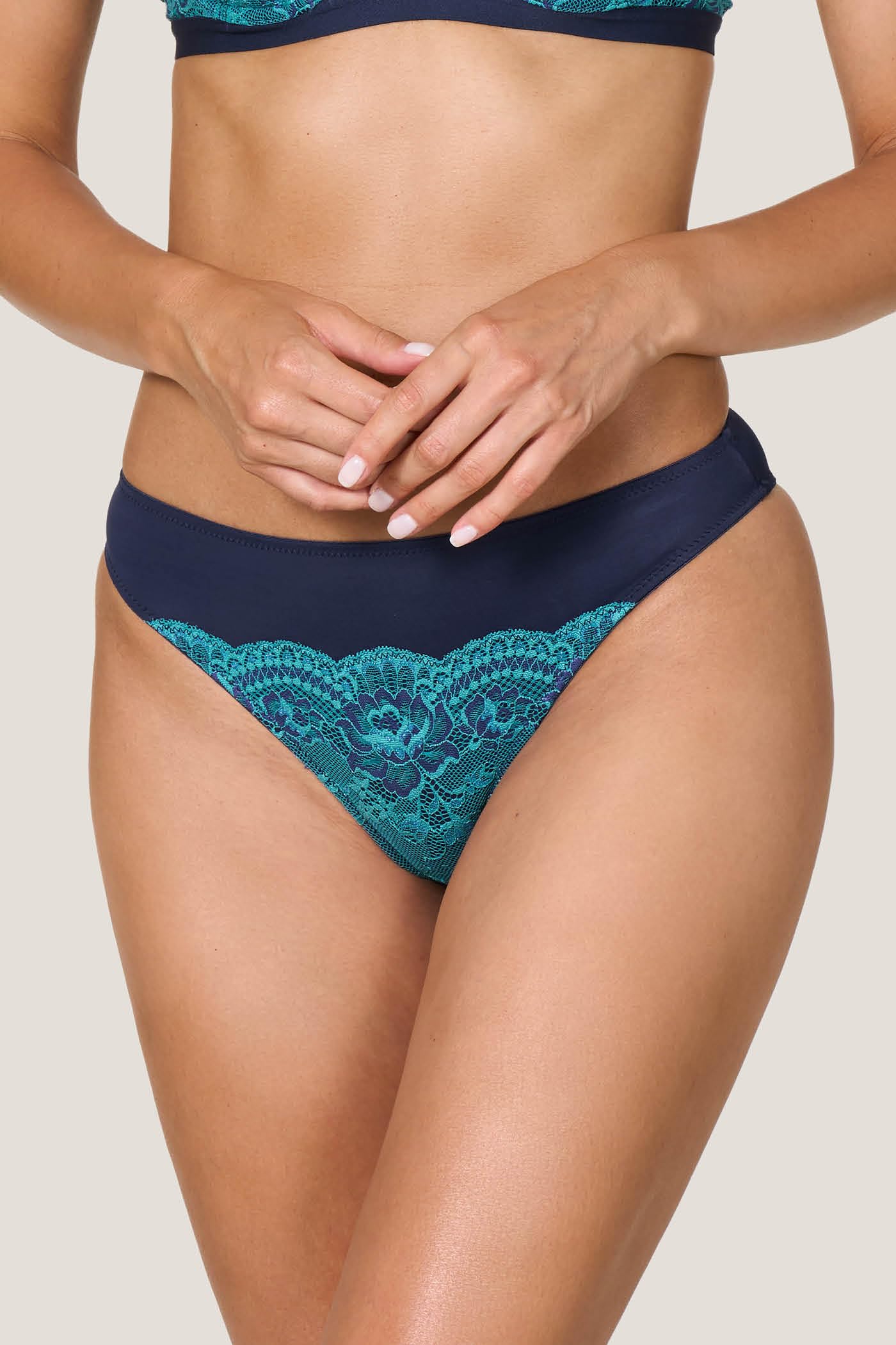 Goldenpoint slip fianco basso lapis microfibra pizzo